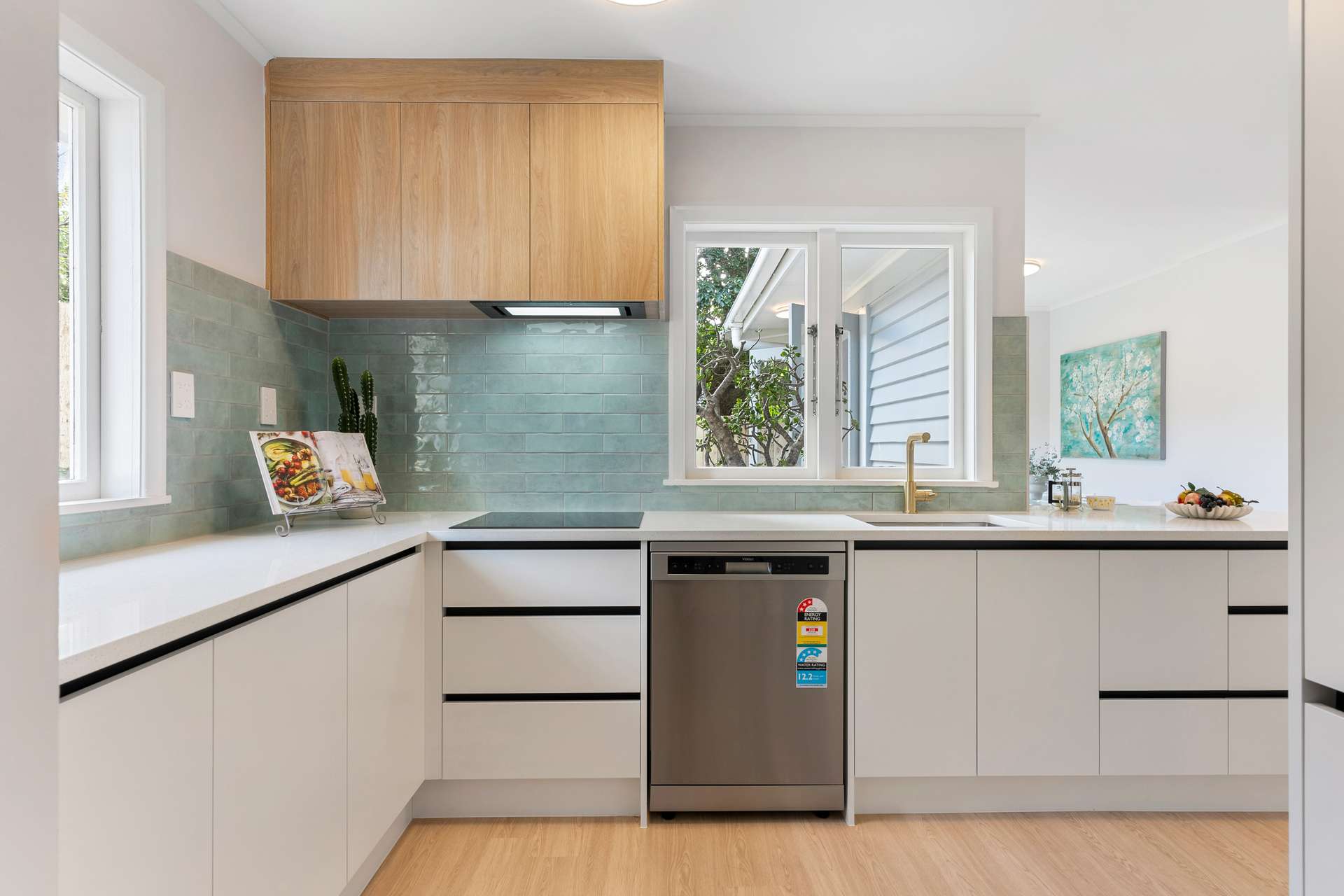 2 Hampstead Road photo 12