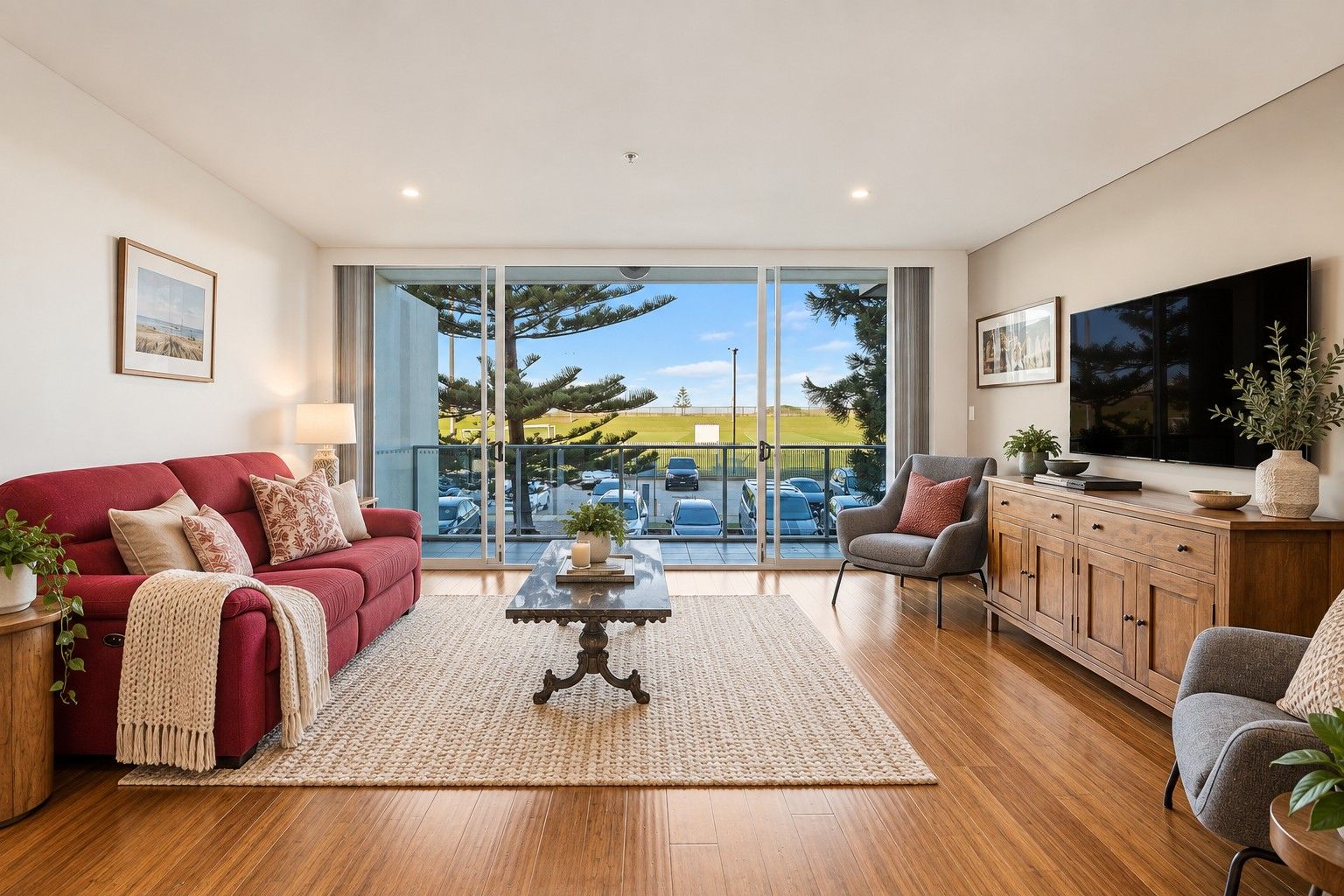 25/62 Harbour Street — photo 3 of 11