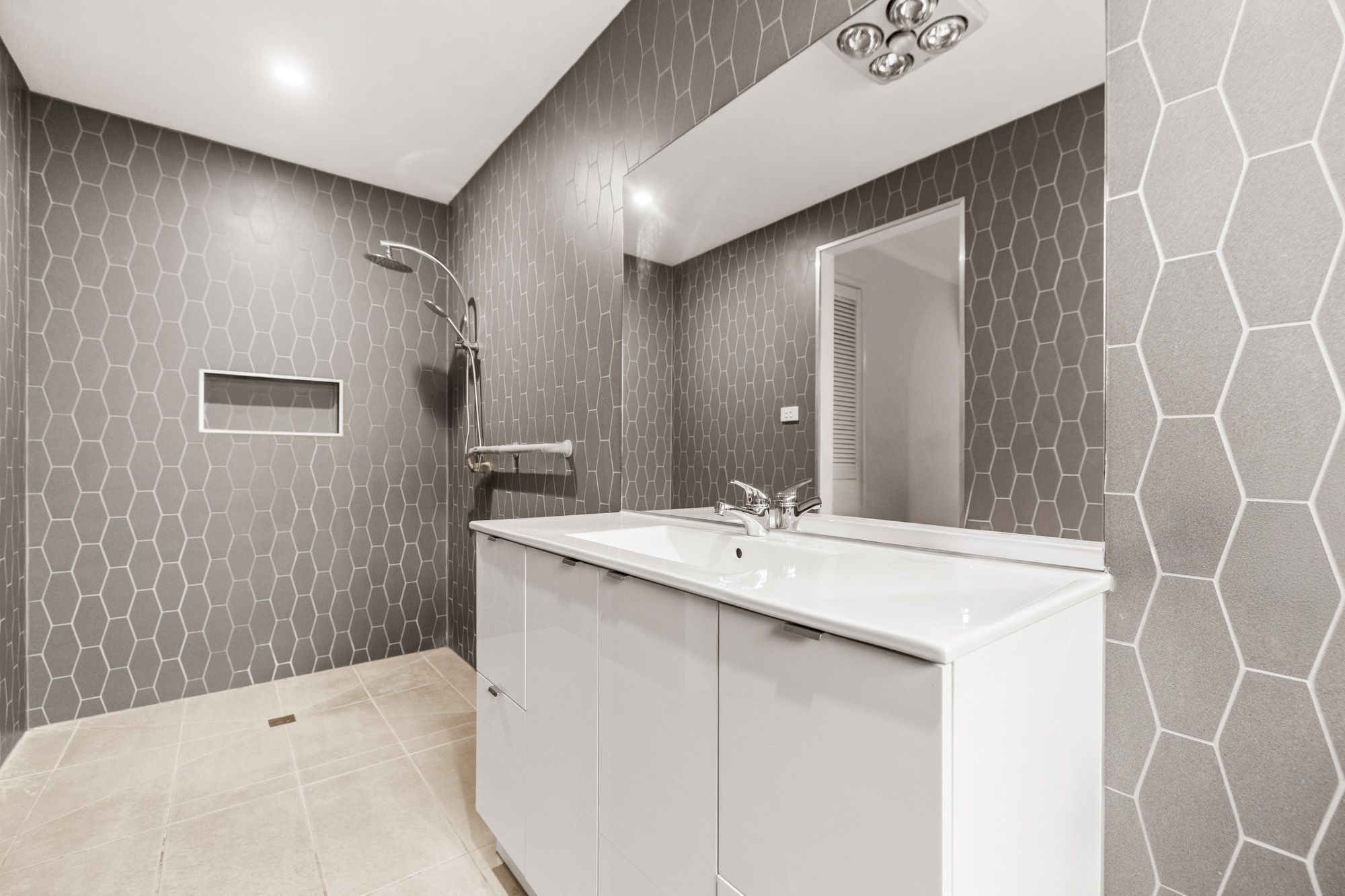 30 Tyrone Street — photo 13 of 23