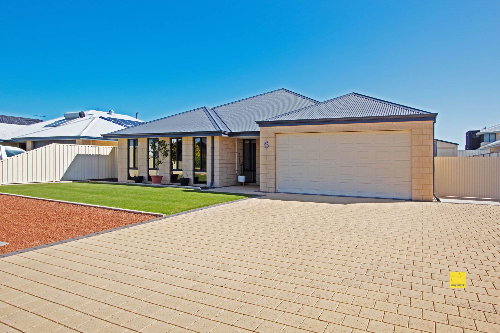 5 Grevillea Way, Jurien Bay, WA 6516
