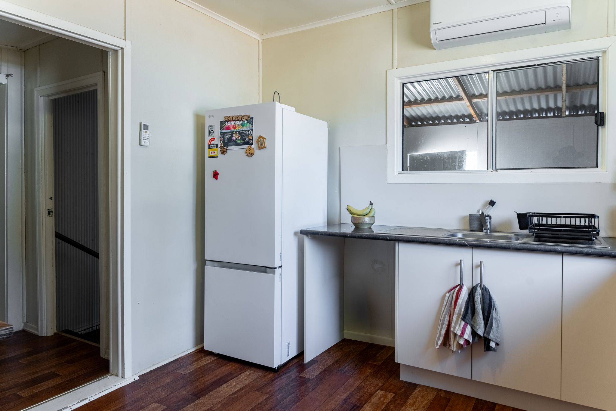 27 Pelican Street — photo 6 of 25