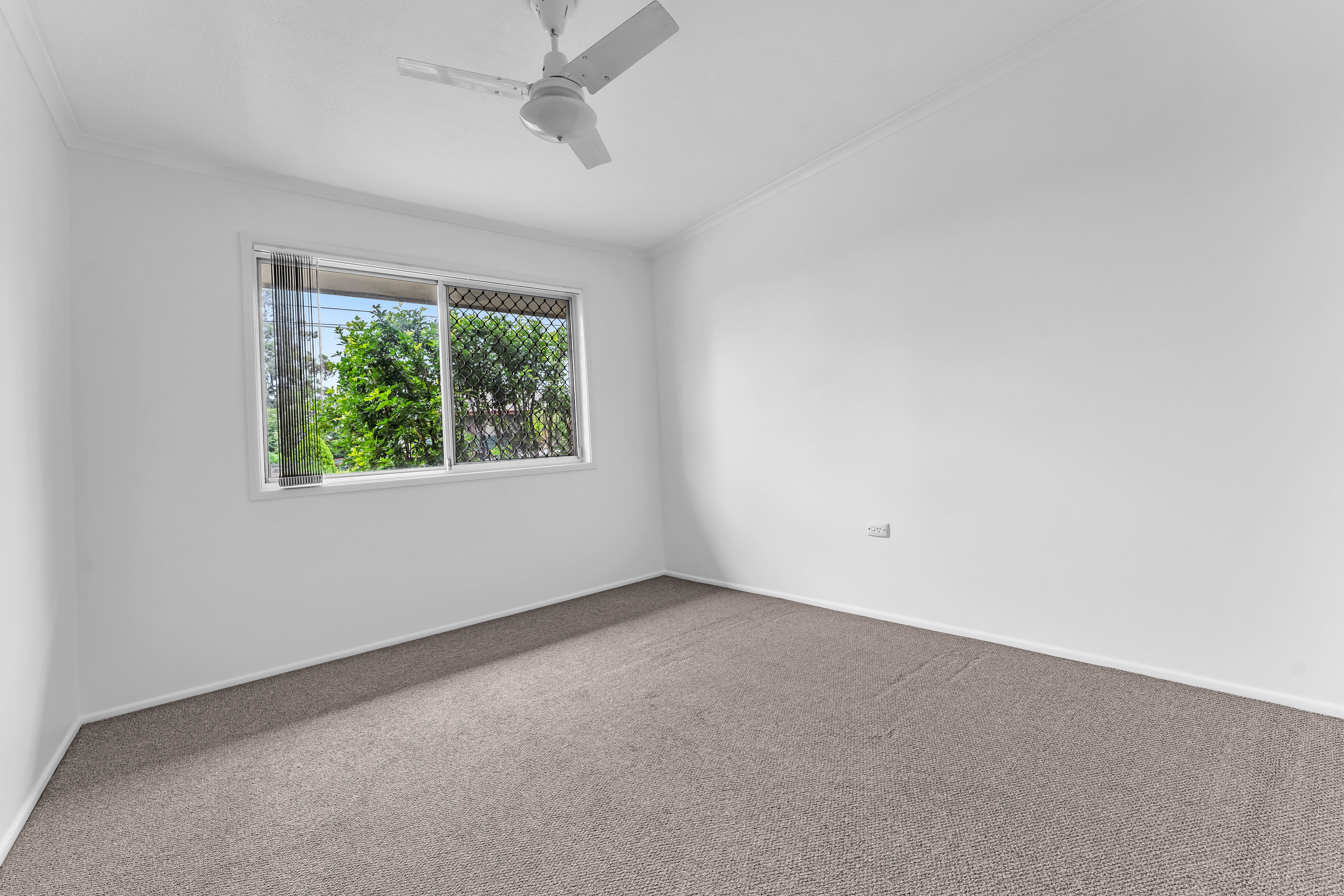 20 Eleanor Avenue — photo 5 of 12