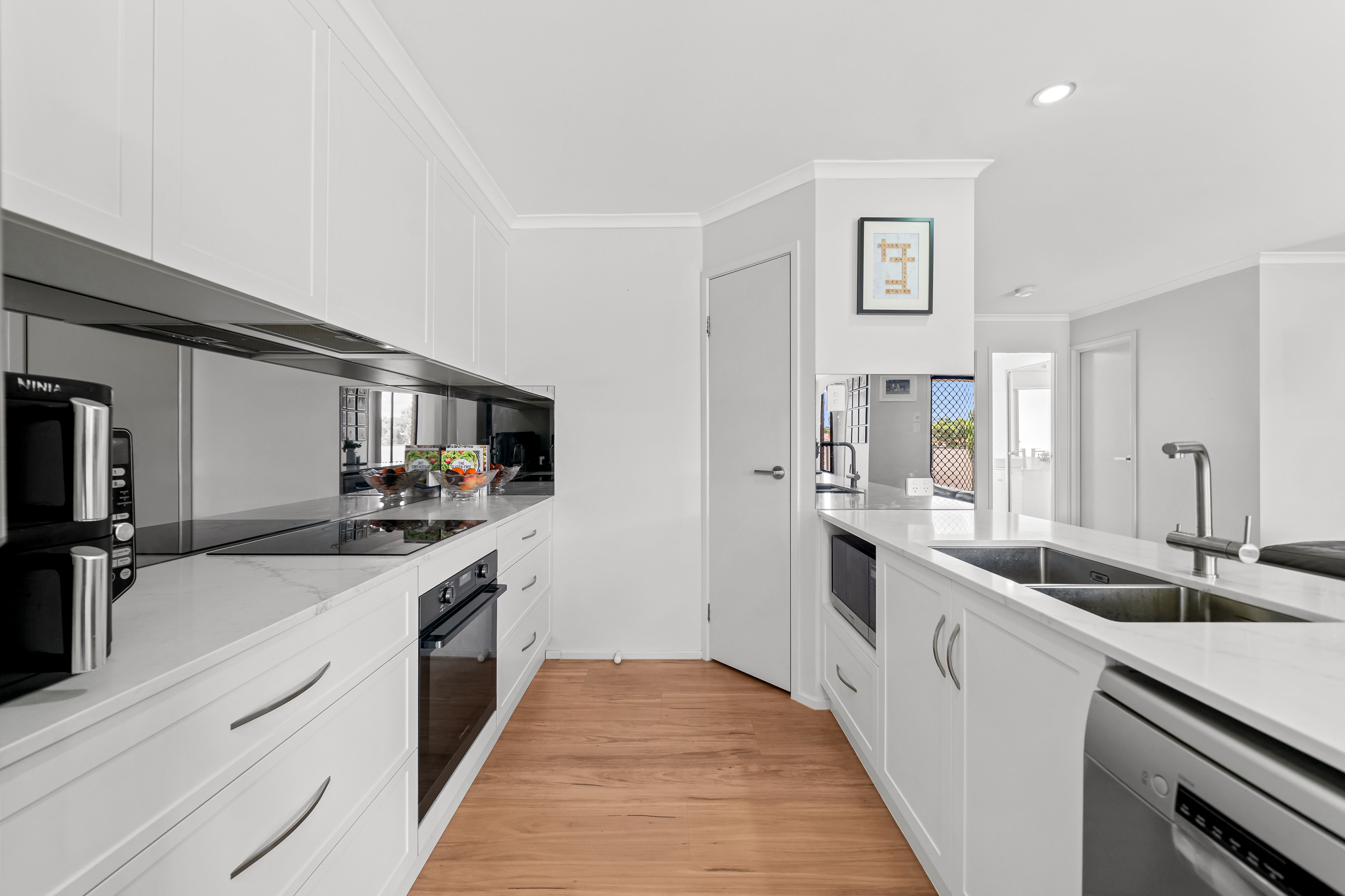 29 Oakview Street — photo 9 of 19