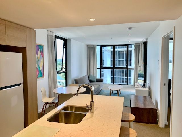 802/2663 Gold Coast Highway, Broadbeach, QLD 4218