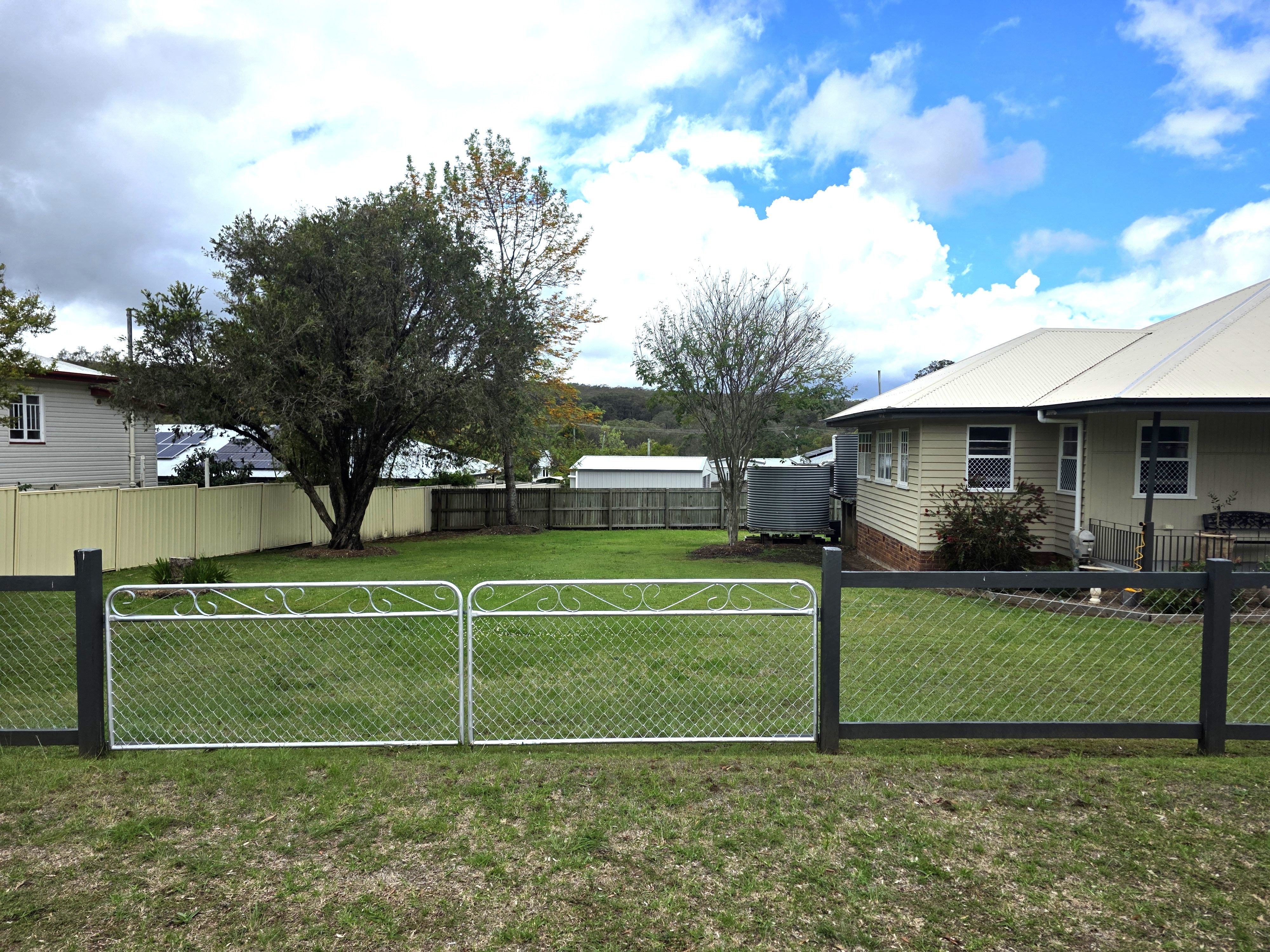 14 Emu Creek Road — photo 18 of 19
