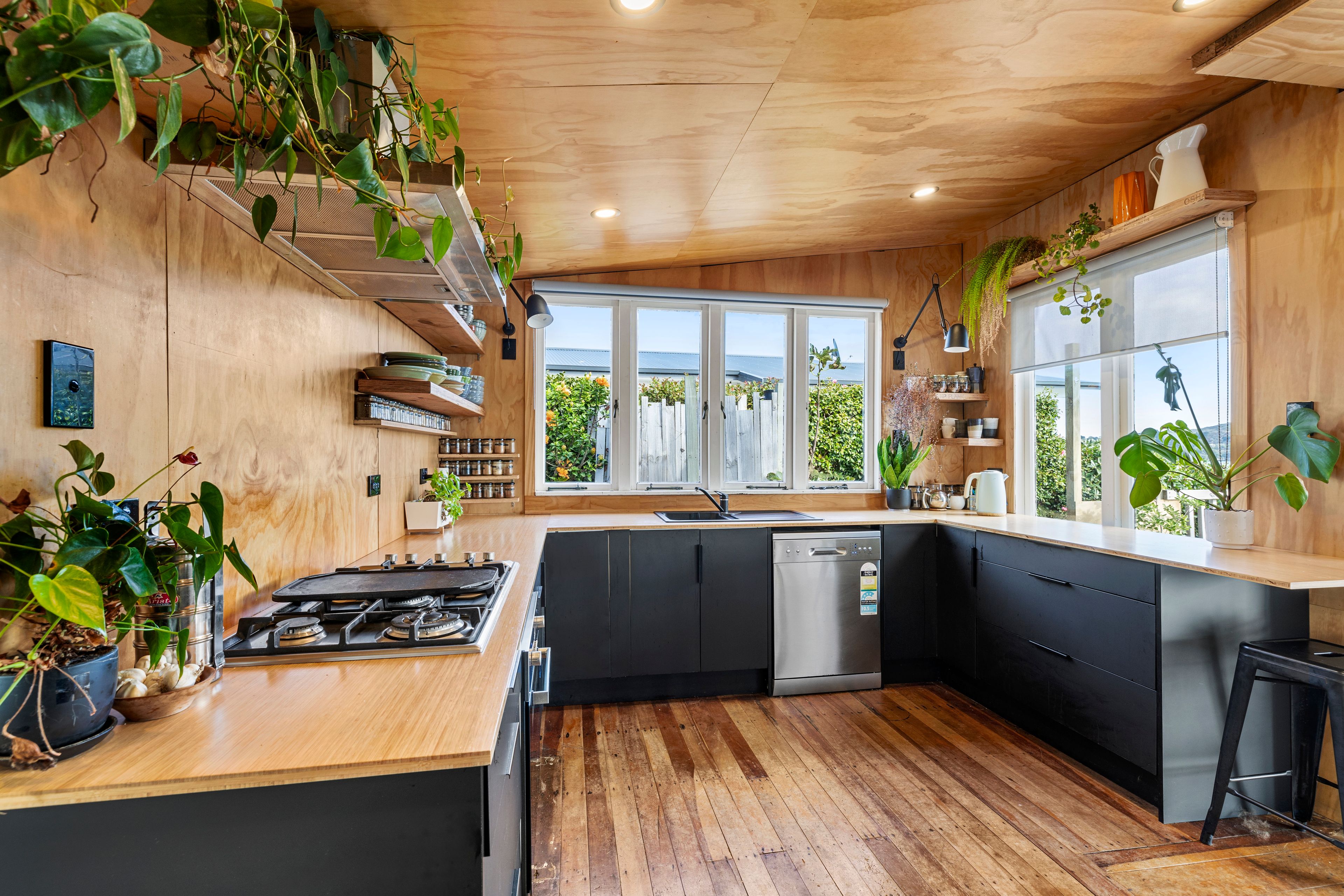 18 Rose Street, Raglan, Waikato District