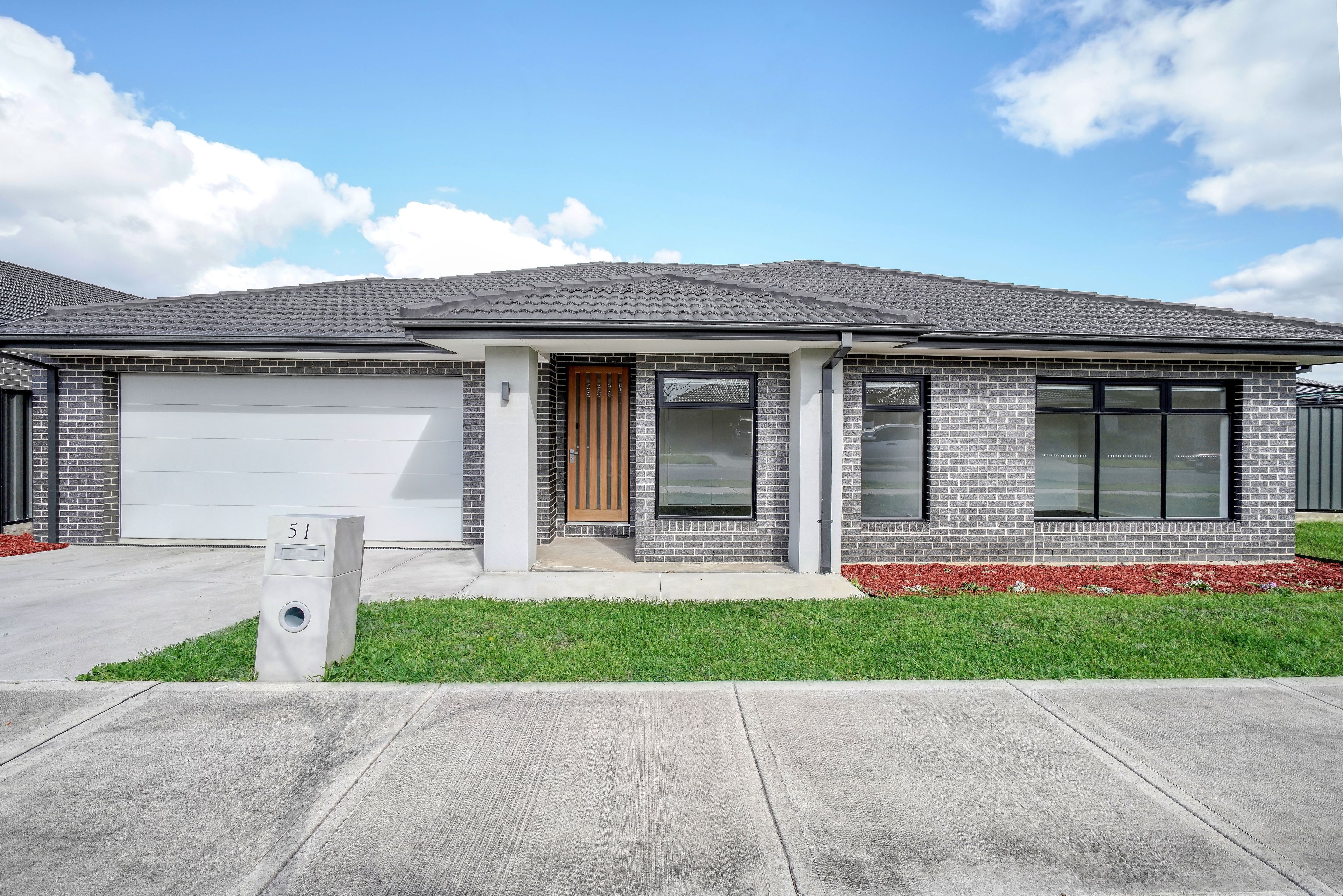 12 Joan Street, Tamworth NSW 2340