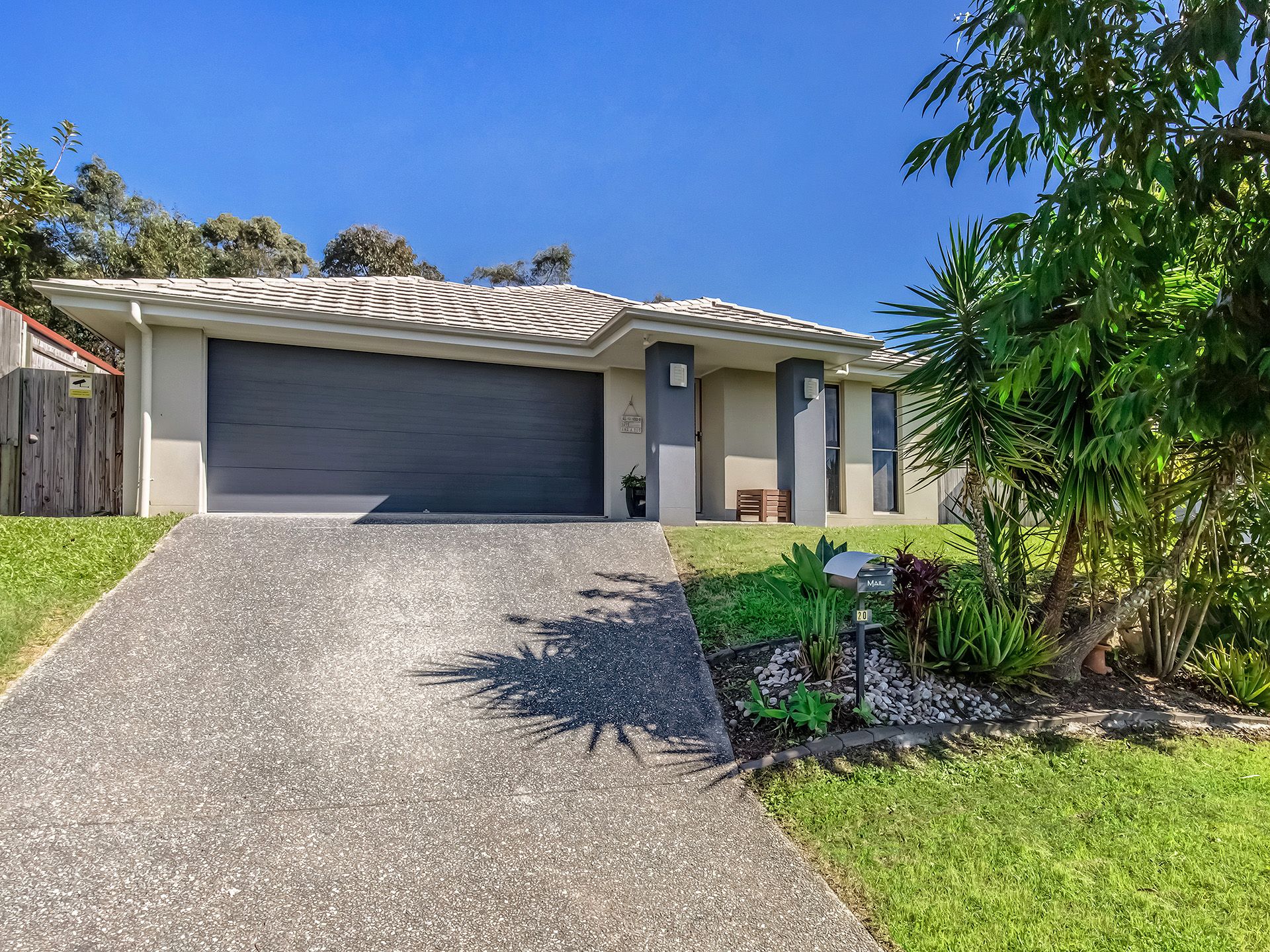 20 James Close, Ormeau QLD 4208