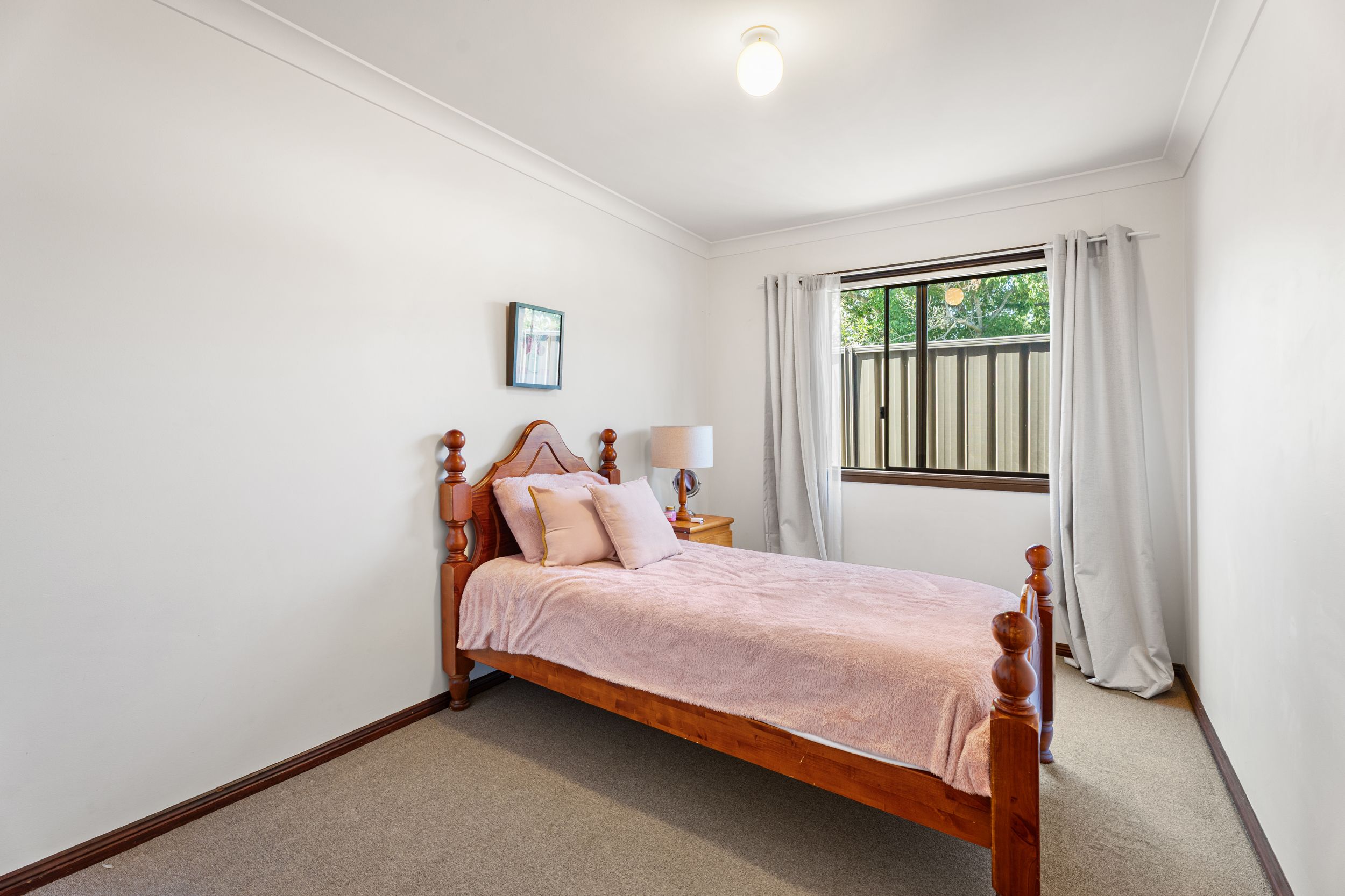 62 College Street, Cambridge Park, NSW