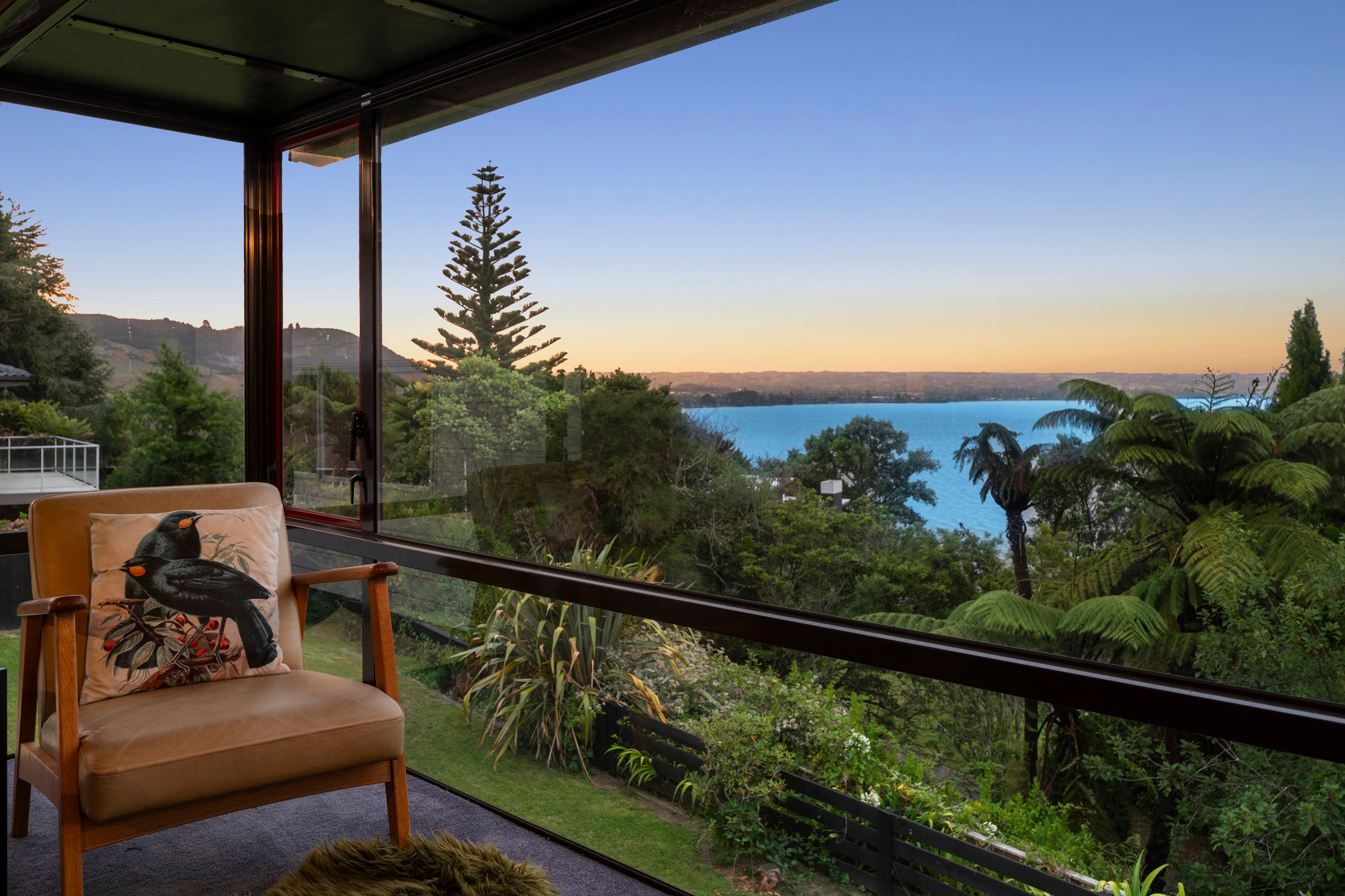 11 Tupara Crescent, Kawaha Point, Rotorua District