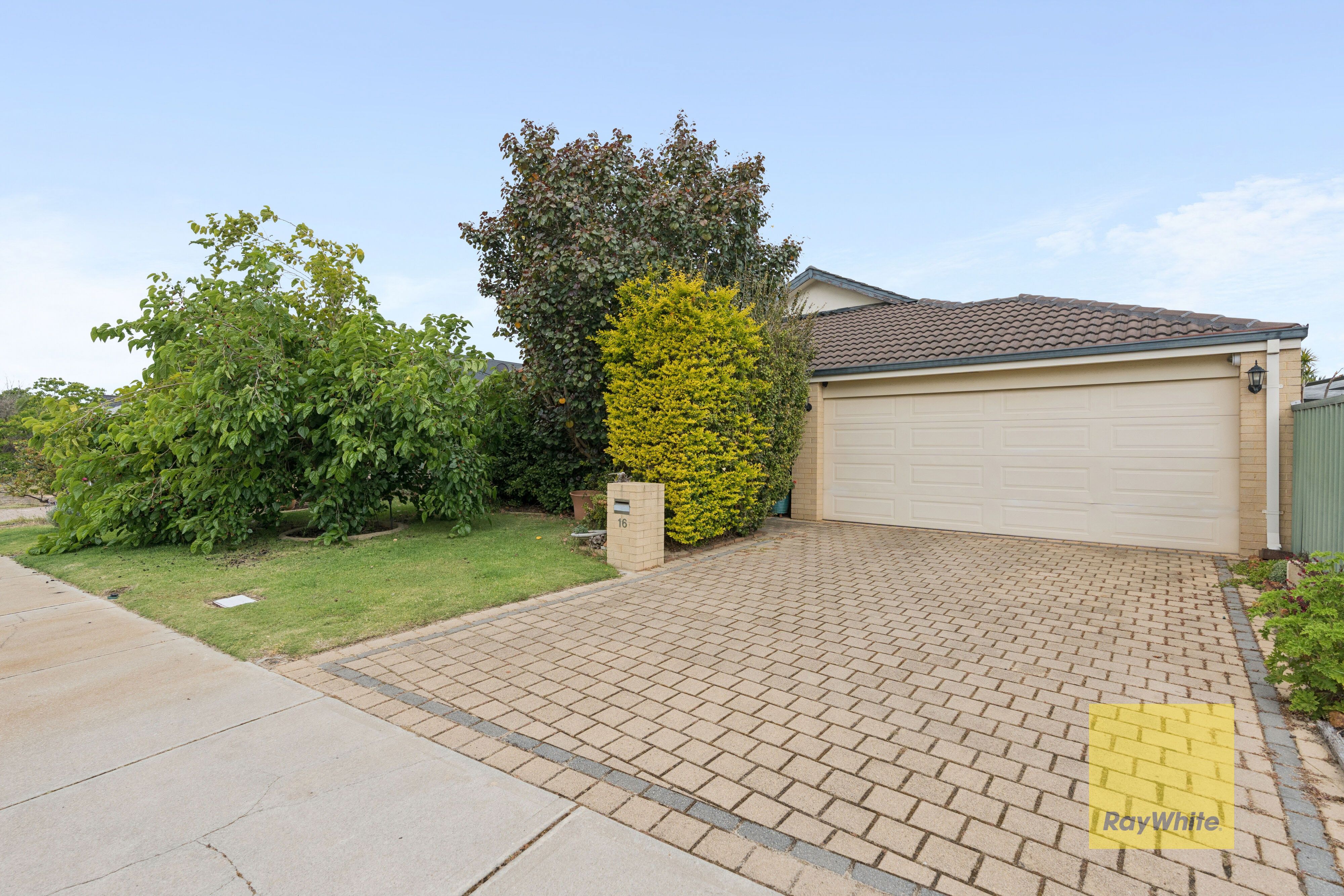 16 Upwood Circle — photo from Ray White Aldridge & Associates - Kalamunda Location