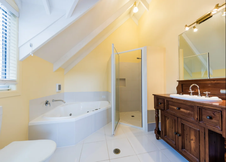24 Saint Crispin Street — photo 8 of 15