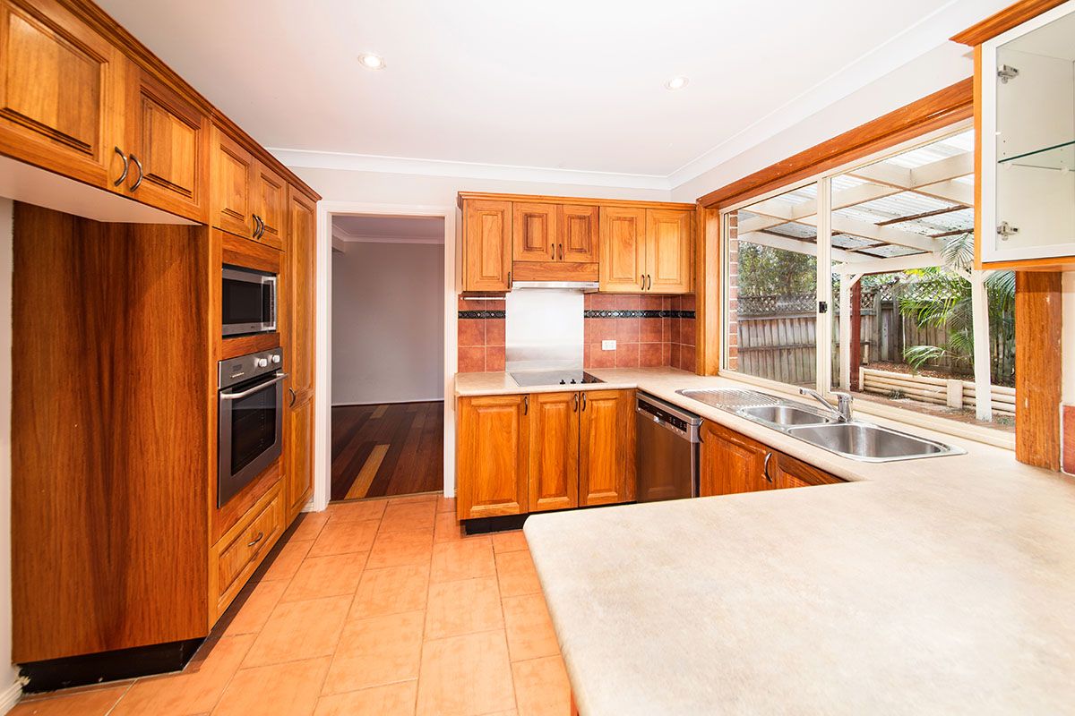 2/14 Hilloak Way, Menai, NSW 2234