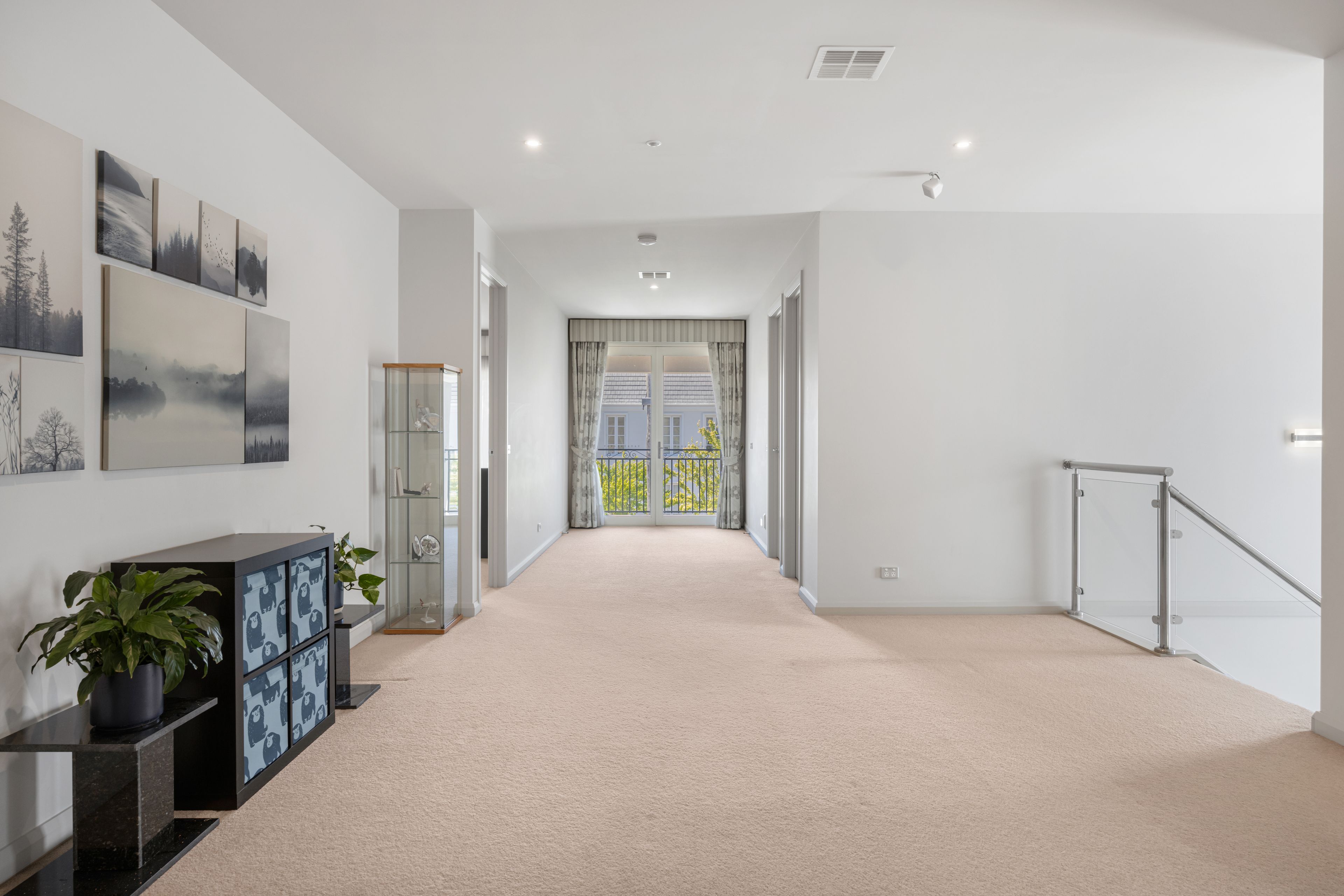 16 Hilda Street — photo 7 of 13