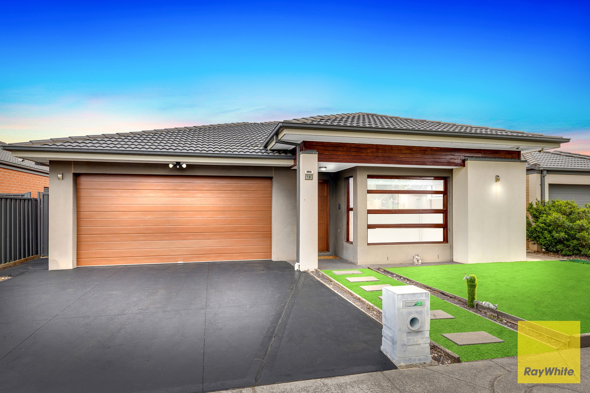 18 Lamington Drive, Tarneit, VIC 3029