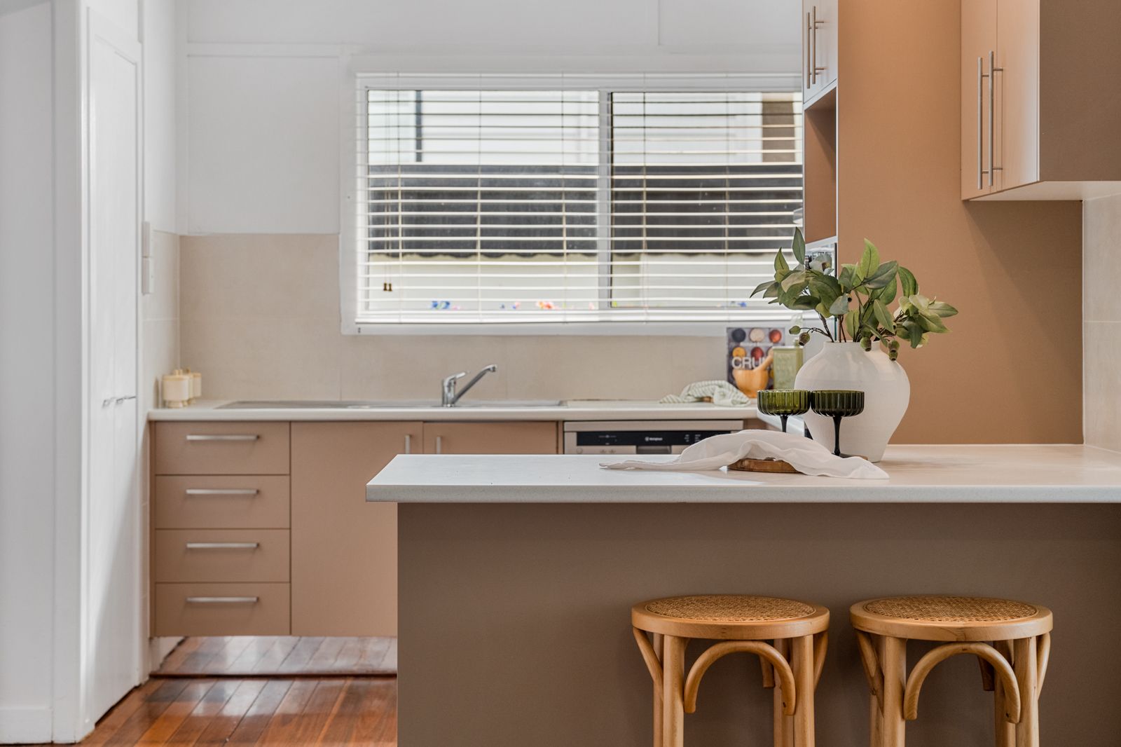 37A Central Avenue — photo 4 of 24