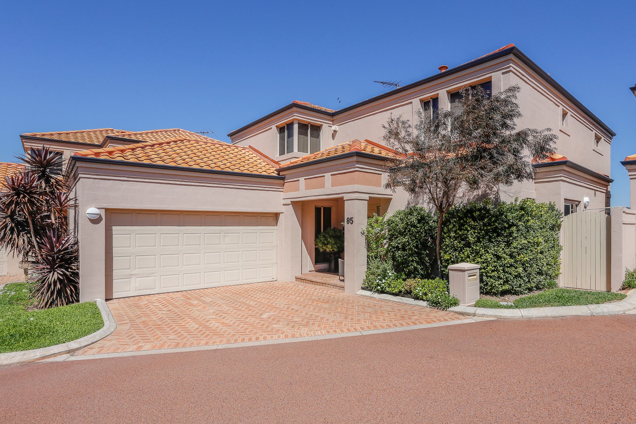 85/160 West Coast Drive, Sorrento, WA 6020