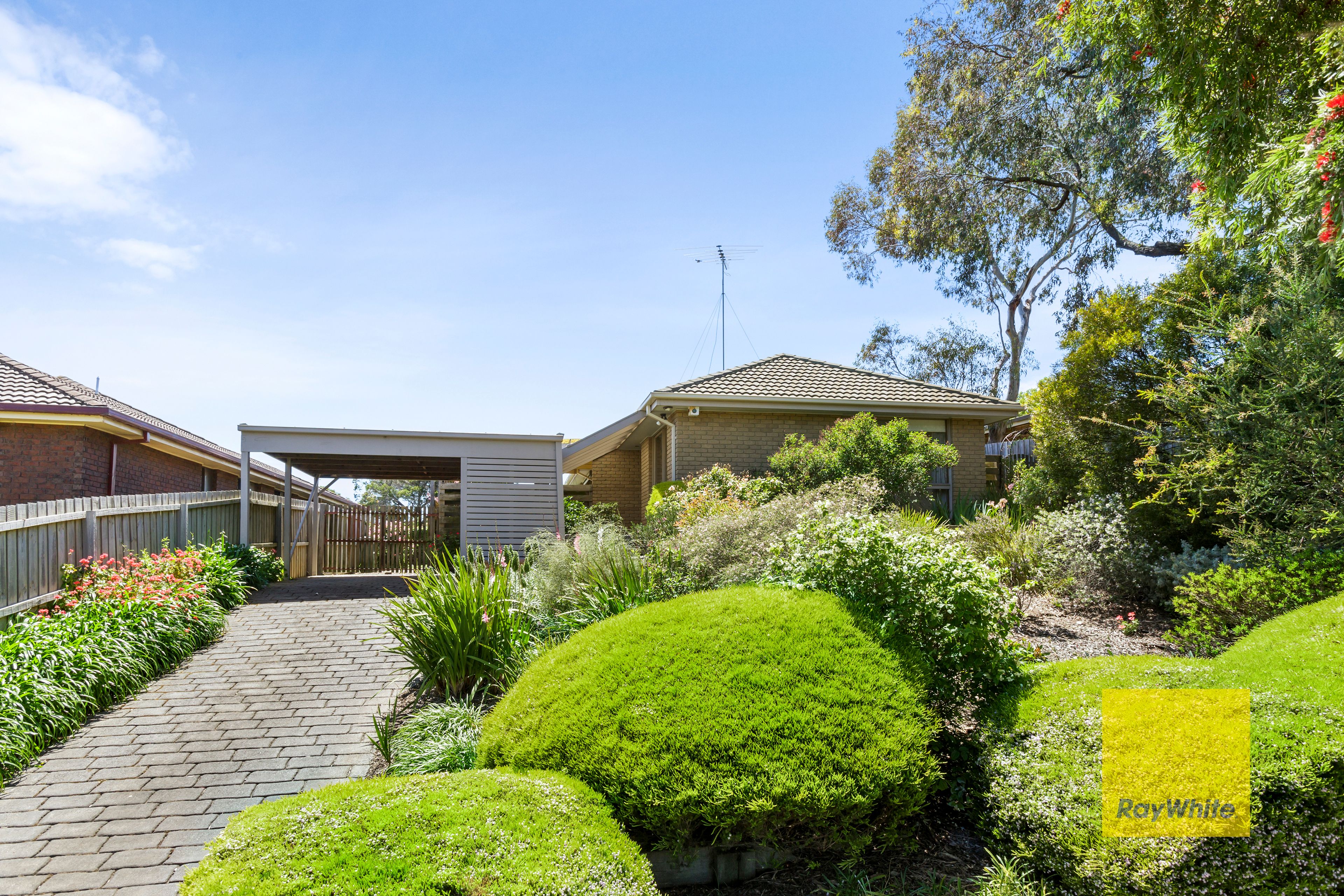 24 Allambee Avenue, Grovedale, VIC 3216