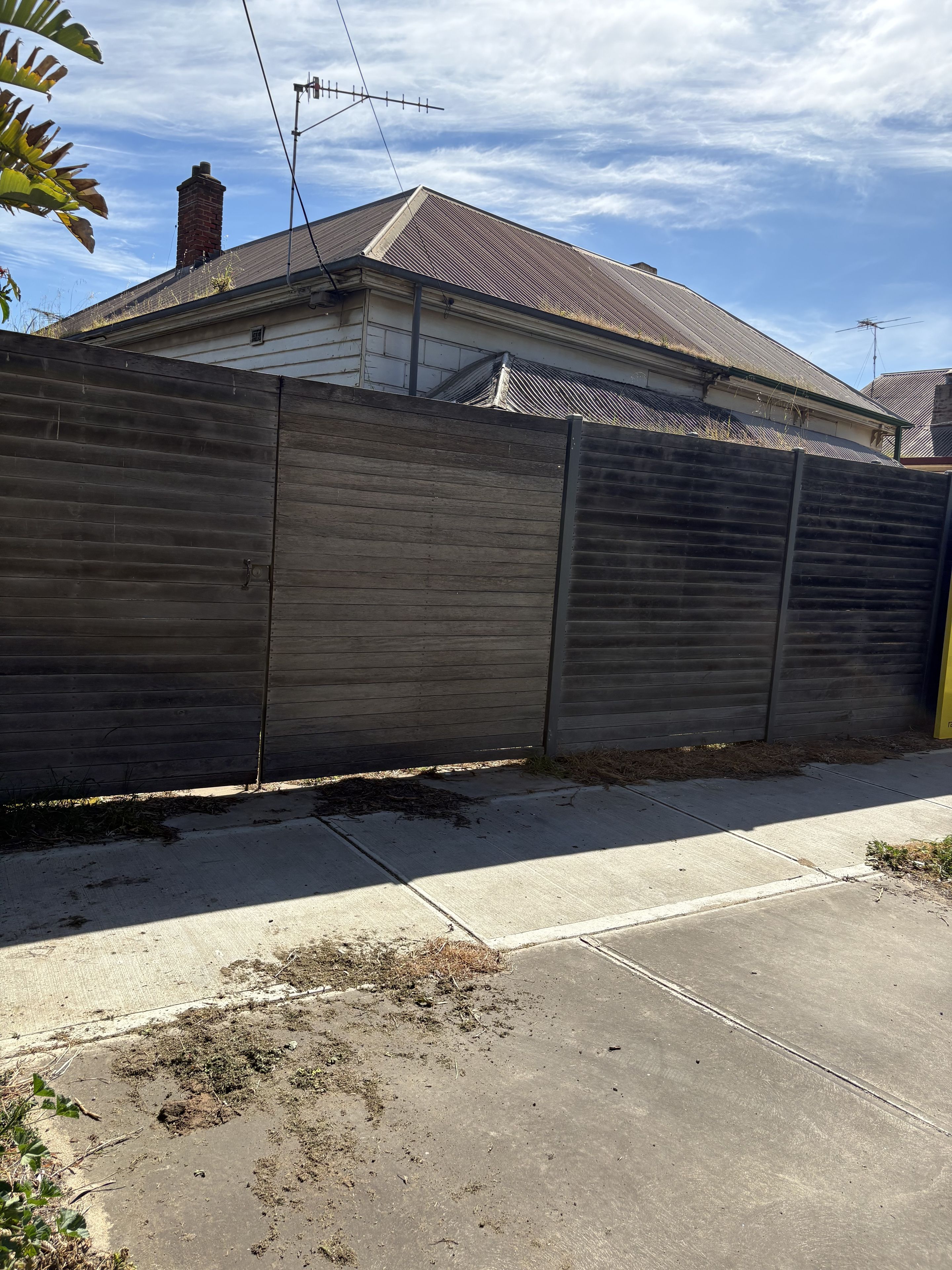 75 Victoria Road — photo 10 of 10