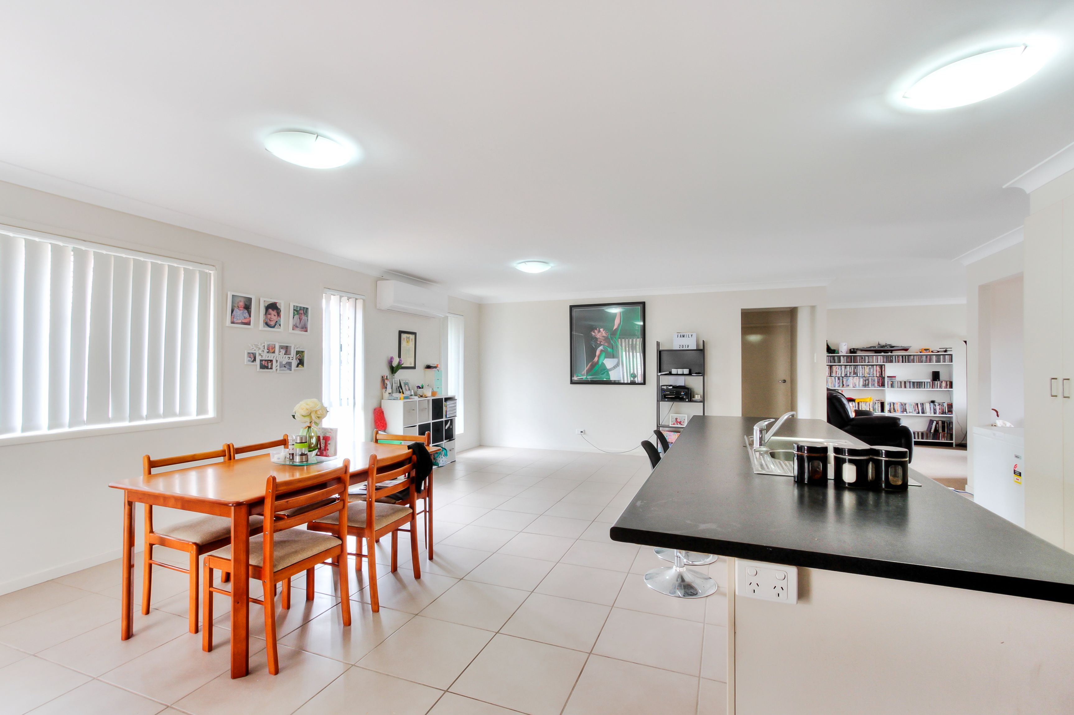 2 Diller Drive, Crestmead, QLD 4132
