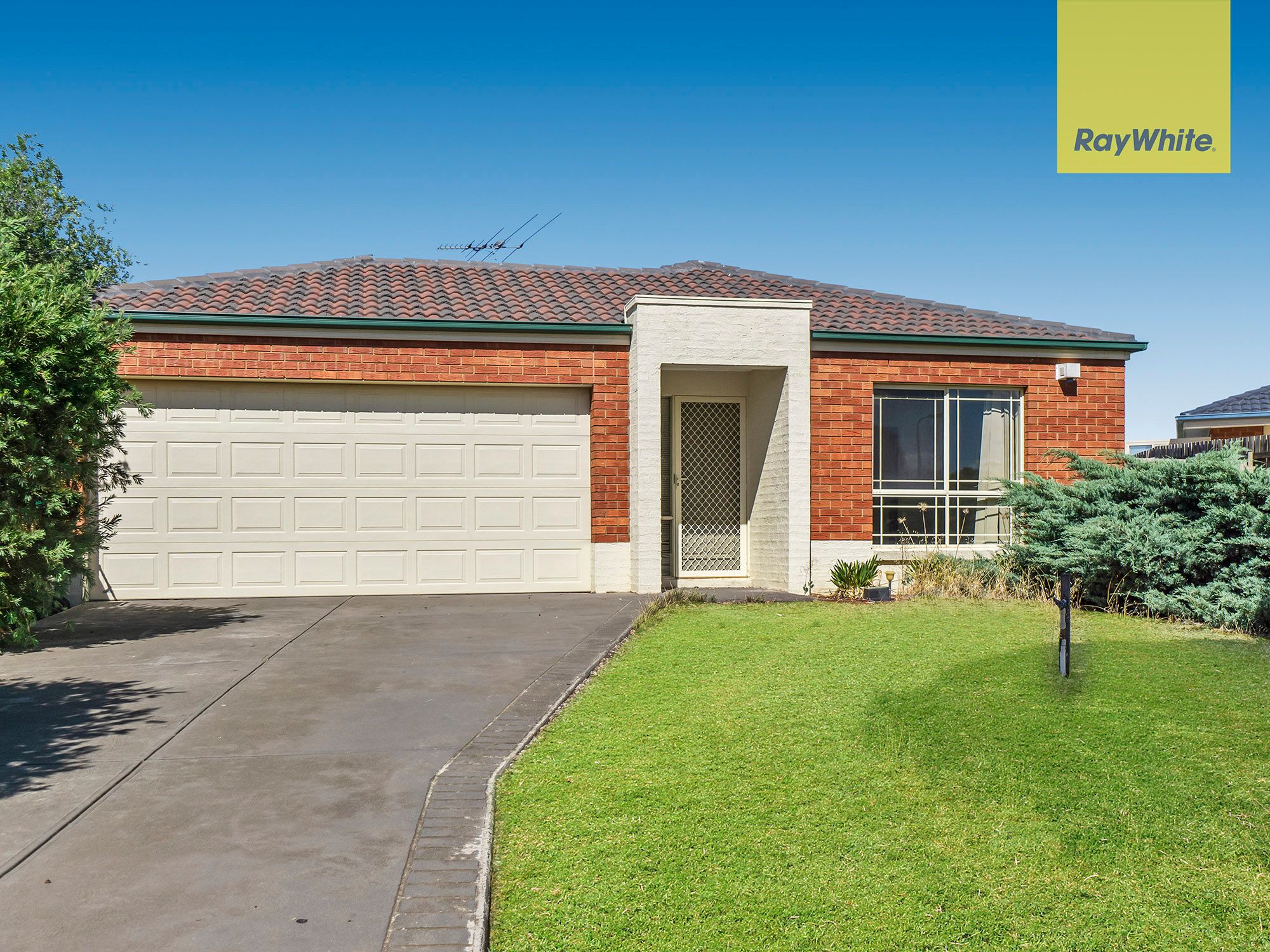 2 Lydeamore Place, Kurunjang, VIC 3337