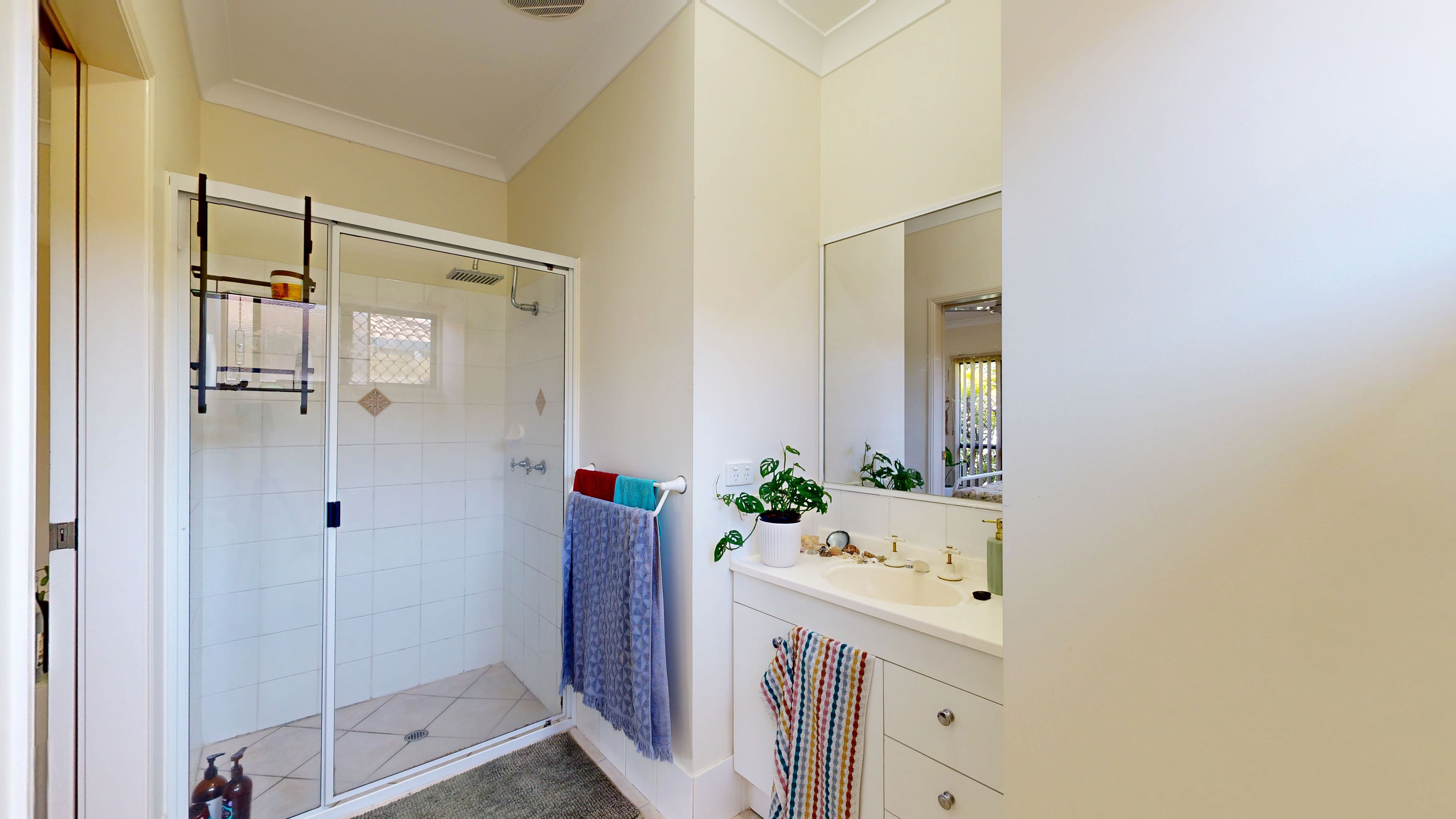 47 Regatta Crescent — photo 4 of 18