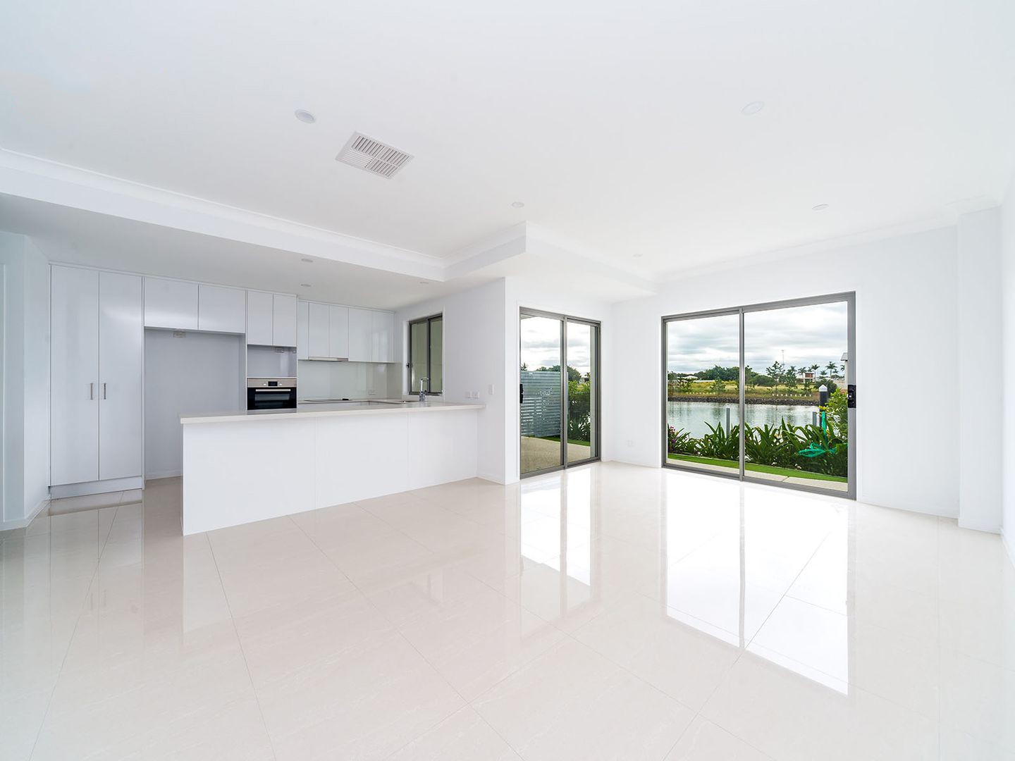 16/156 Marina Quays Boulevard, Hope Island, QLD 4212