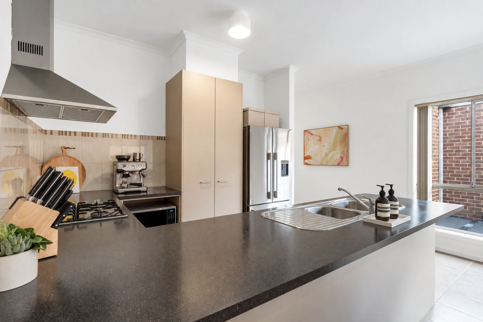 11 Yorkshire Terrace — photo 9 of 16