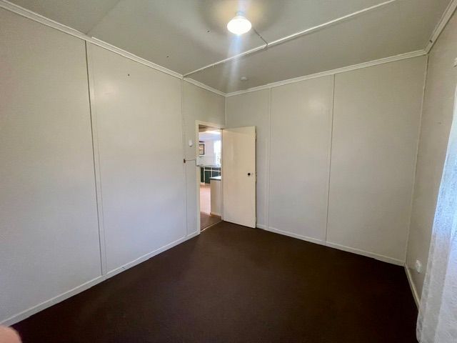 59 Saville Road — photo 12 of 17