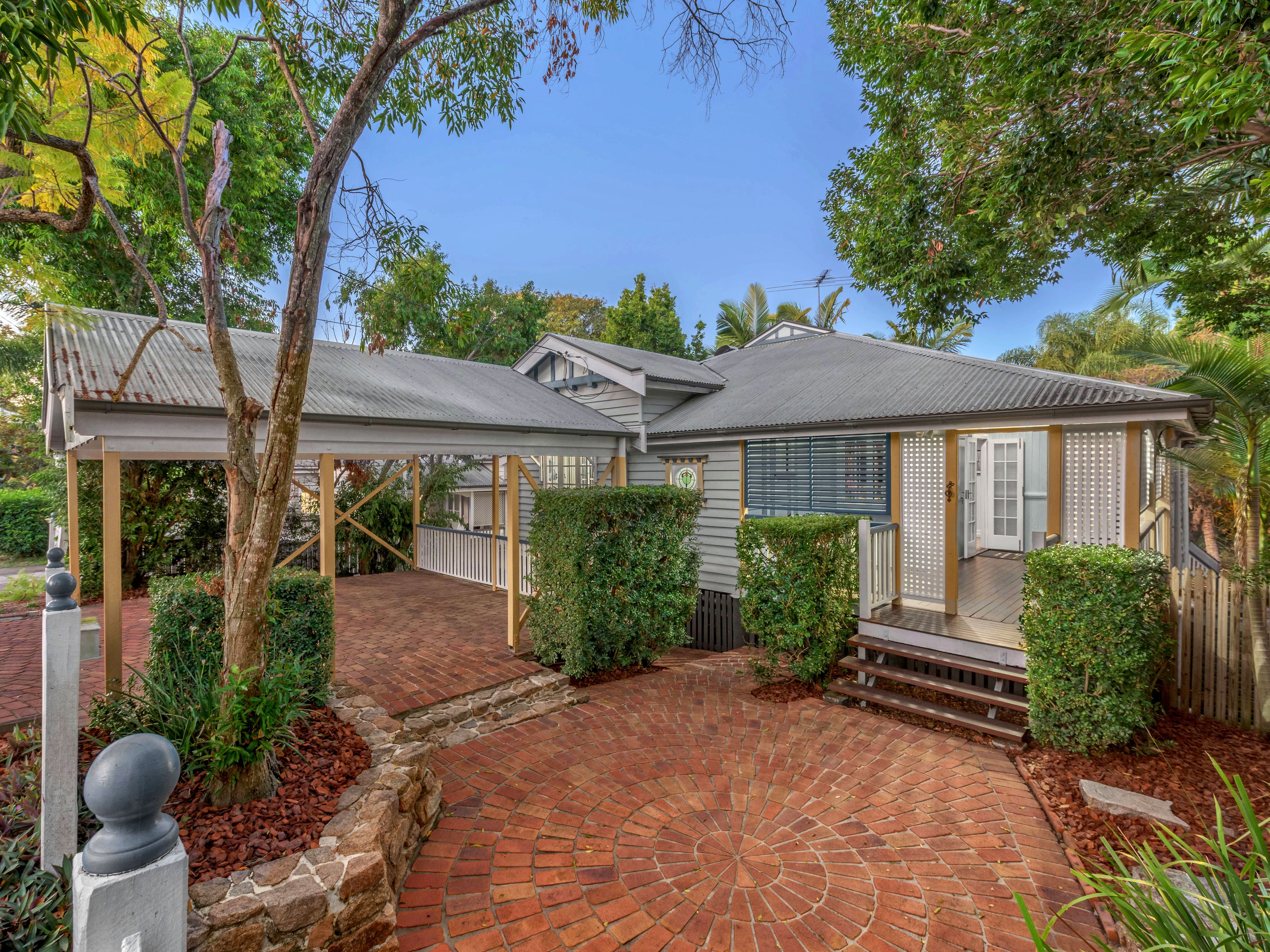 45 Southerden Avenue, Grange, QLD 4051