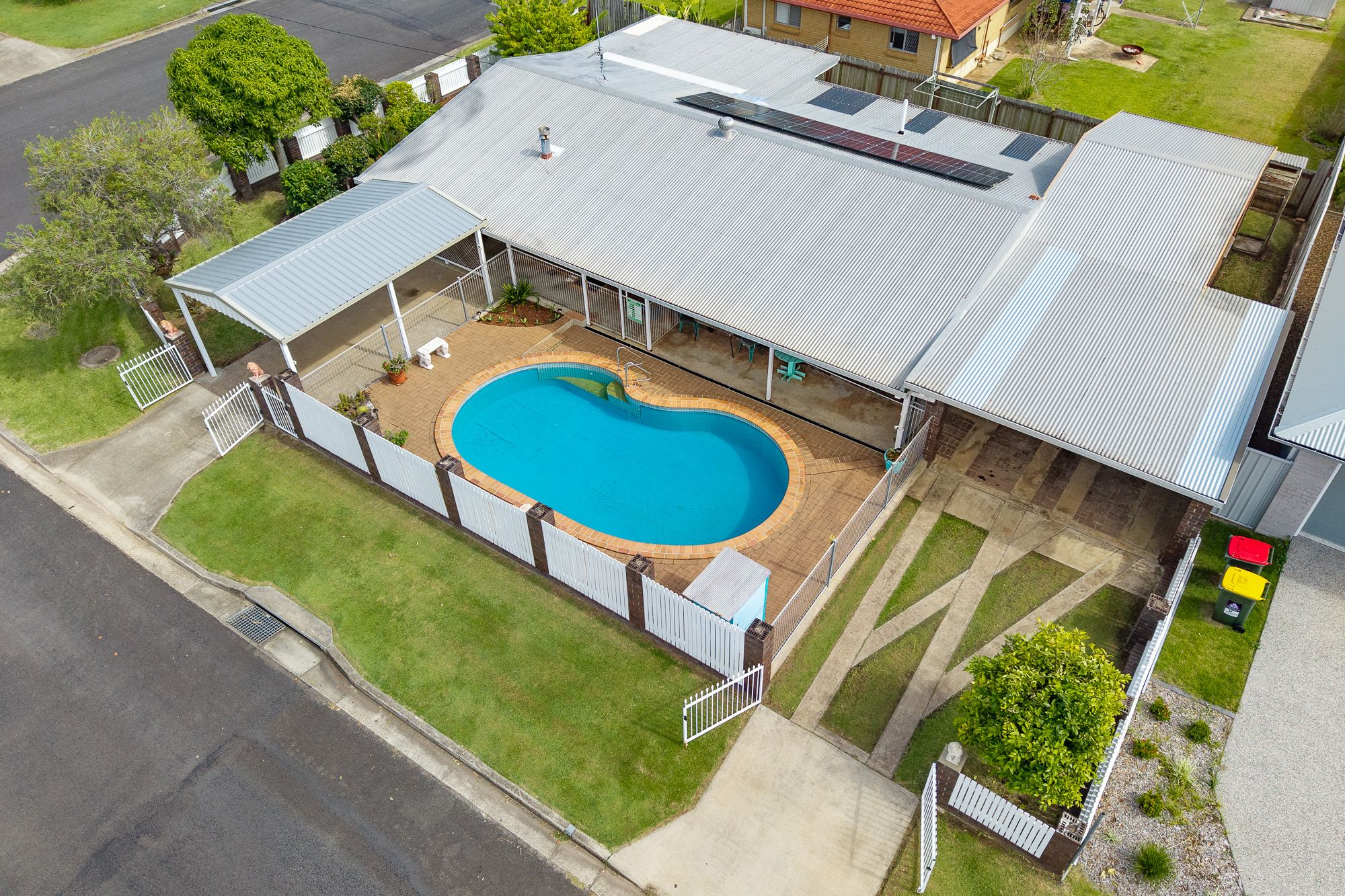 1 Hayworth Street, Point Vernon, QLD 4655