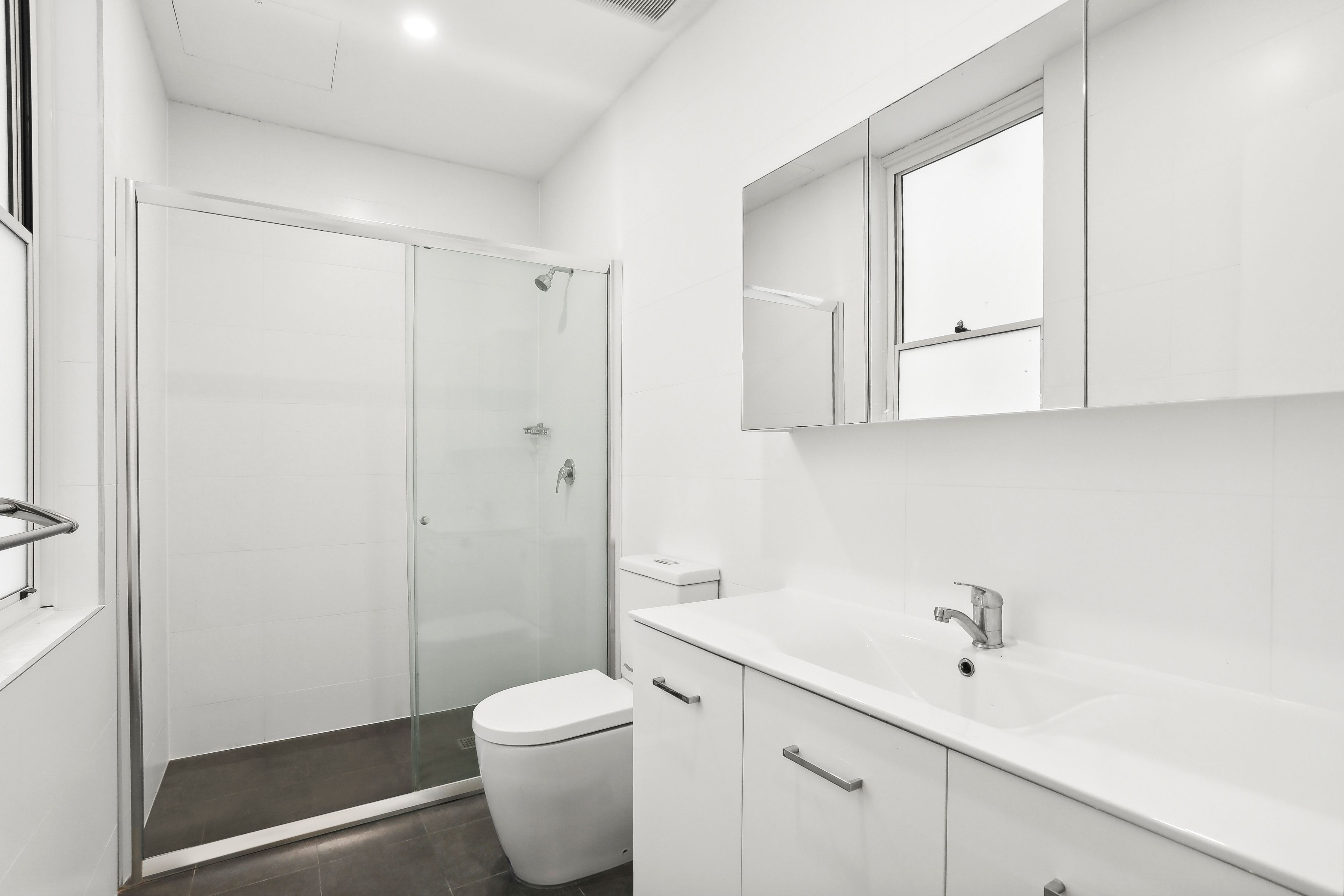 6/130 Campbell Parade, Bondi Beach, NSW 2026 Studio for Rent Ray