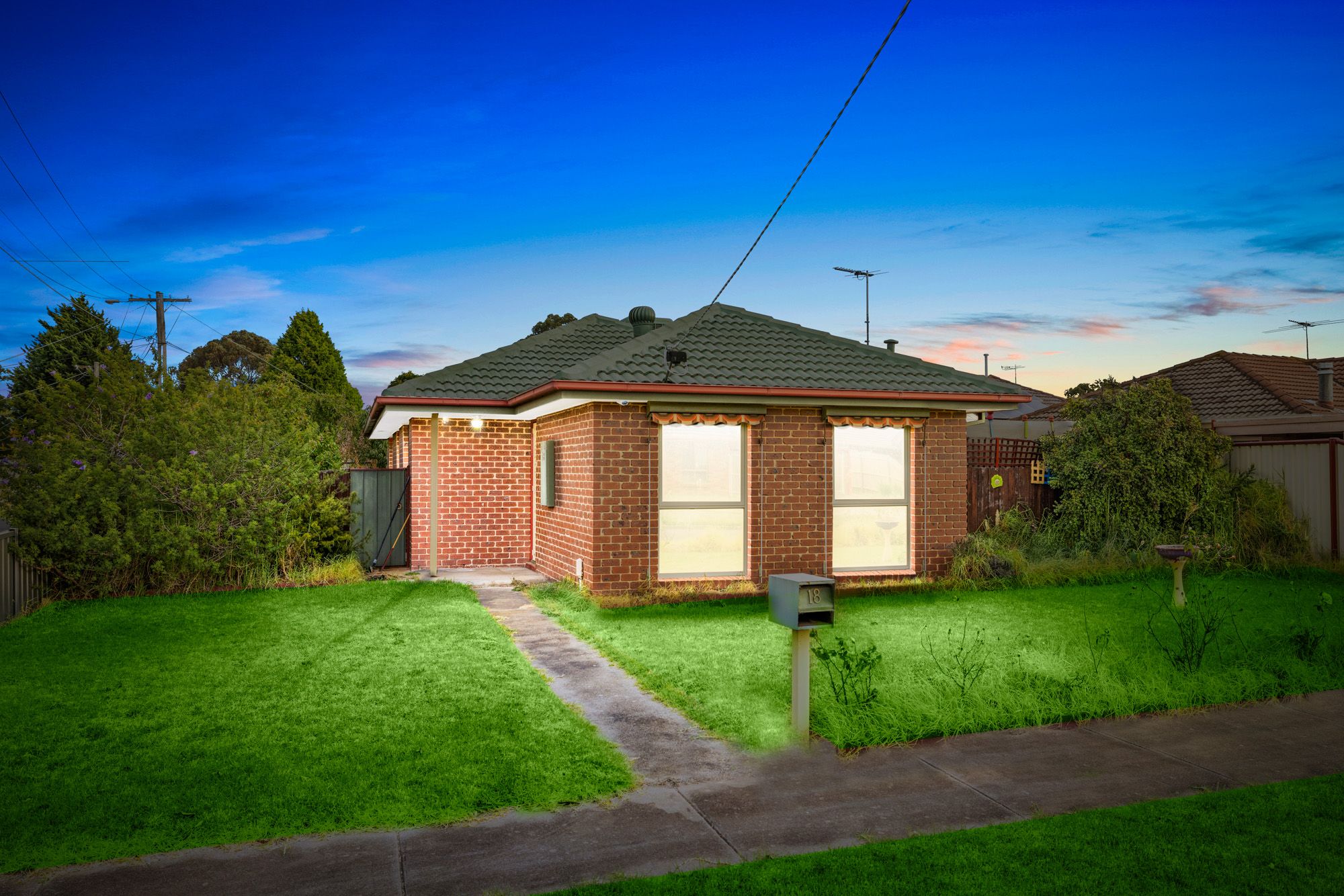 18 Daphne Crescent, Werribee, VIC 3030