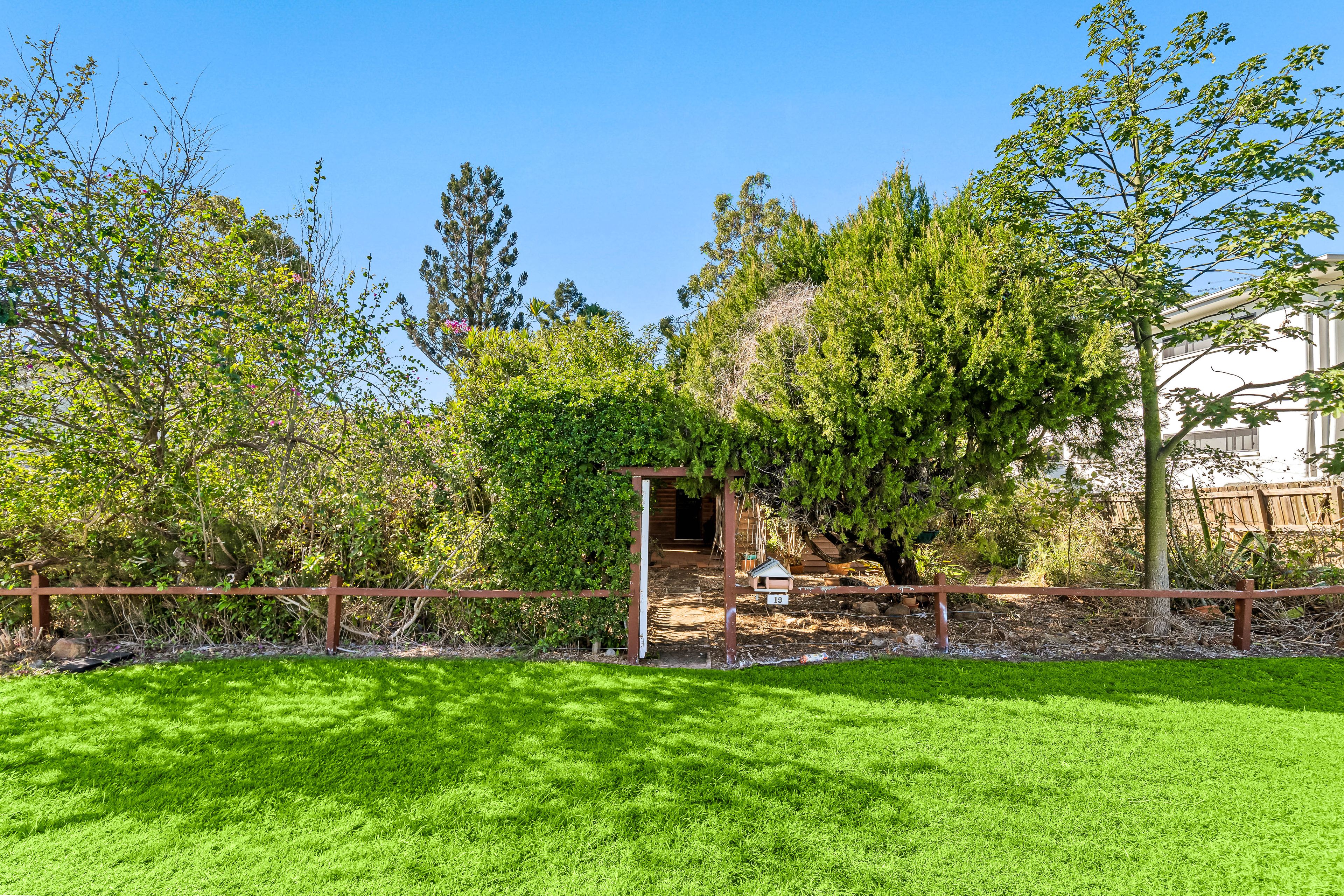 19 Marian Street — photo 3 of 21