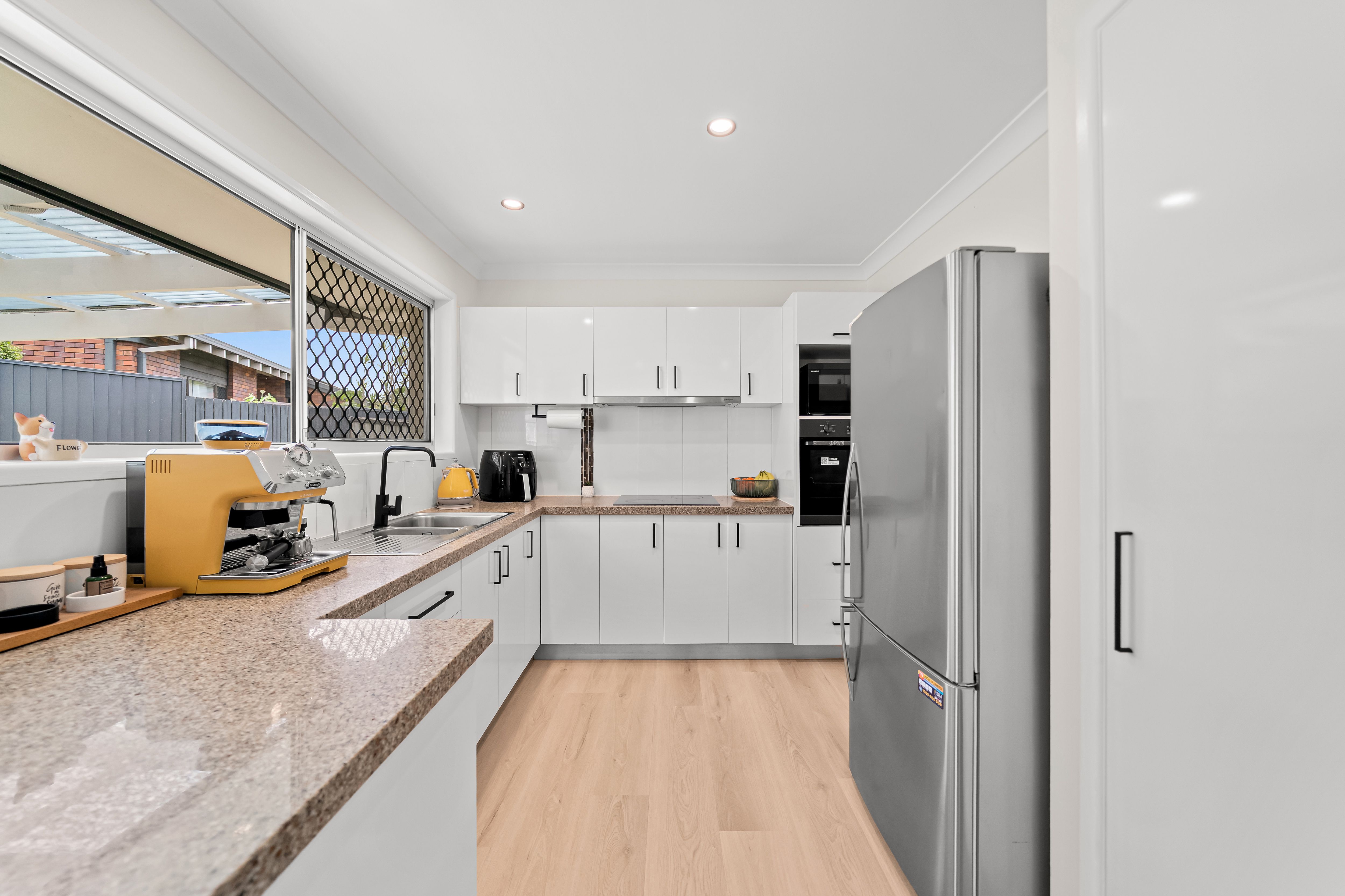 33 Cordia Street — photo 3 of 20