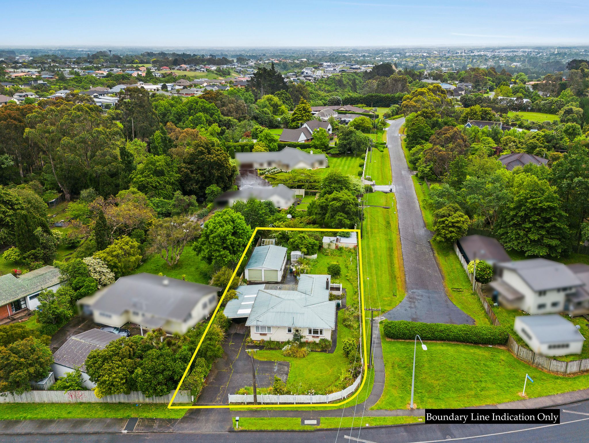 164 Aokautere Drive, Fitzherbert, Palmerston North City 4410 Sold House Ray White Palmerston