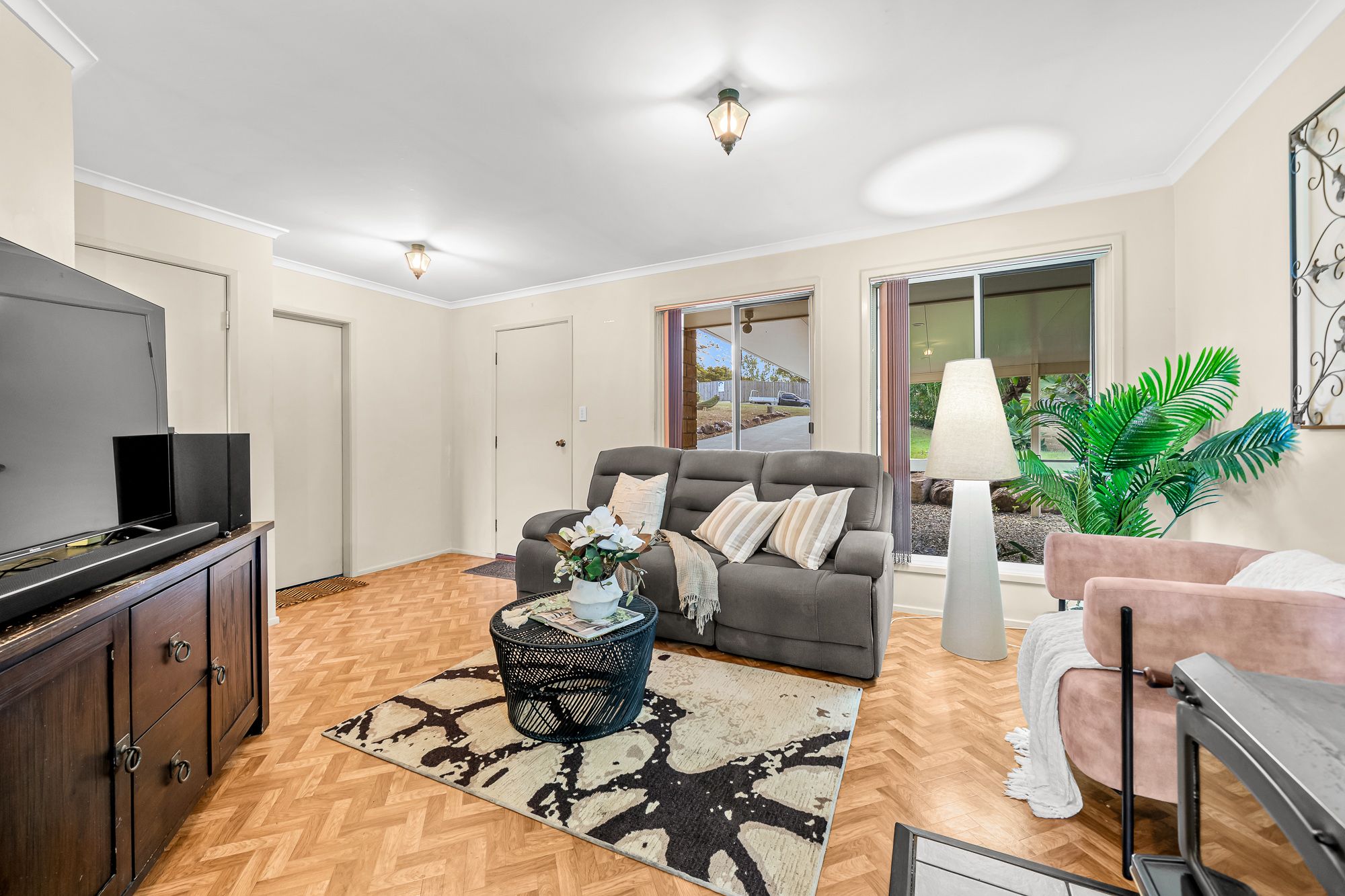20-32 Ashwood Drive — photo 11 of 30