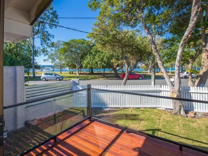 22 The Esplanade, Paradise Point, QLD 4216