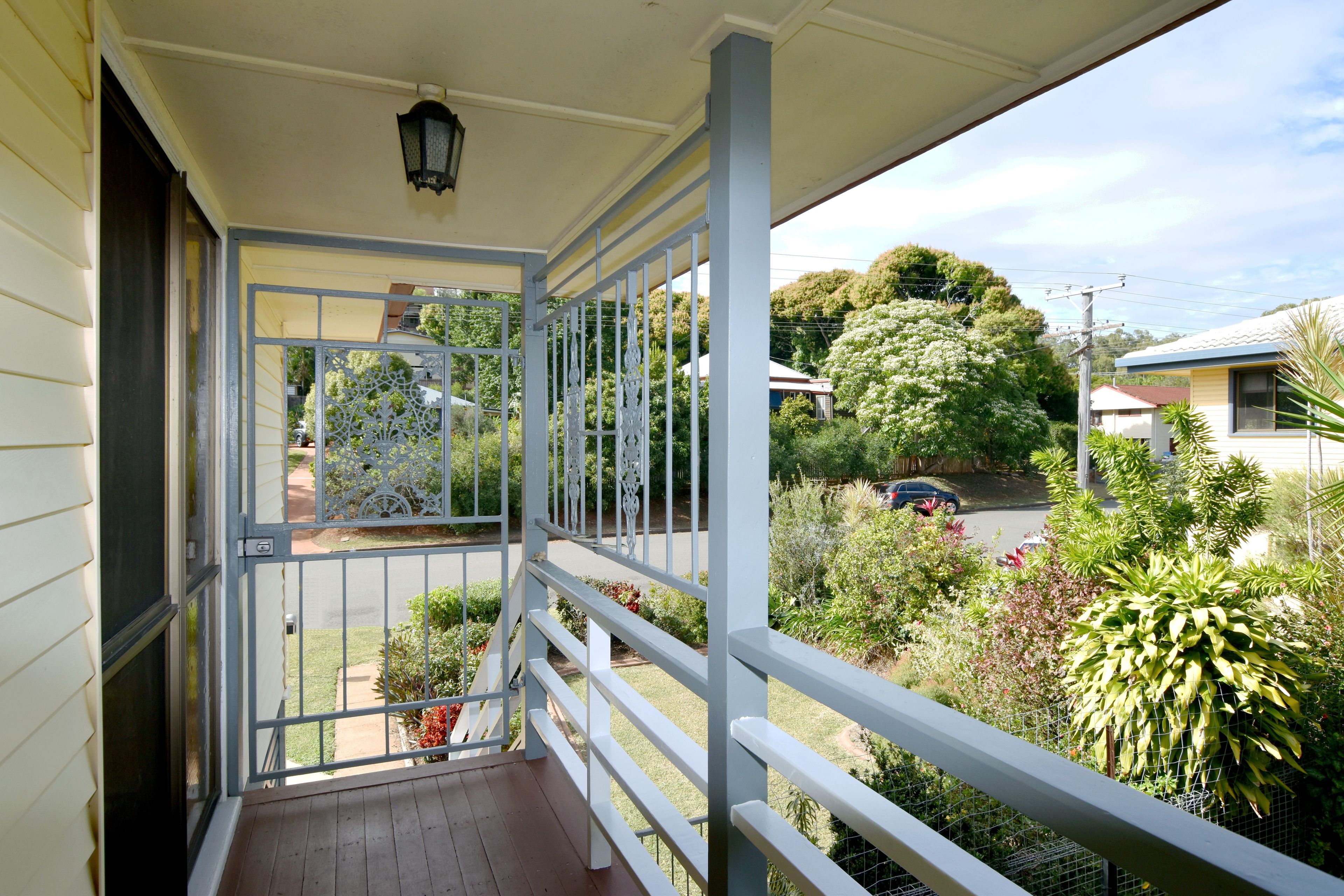 27 Charles Street, West Gladstone, QLD 4680