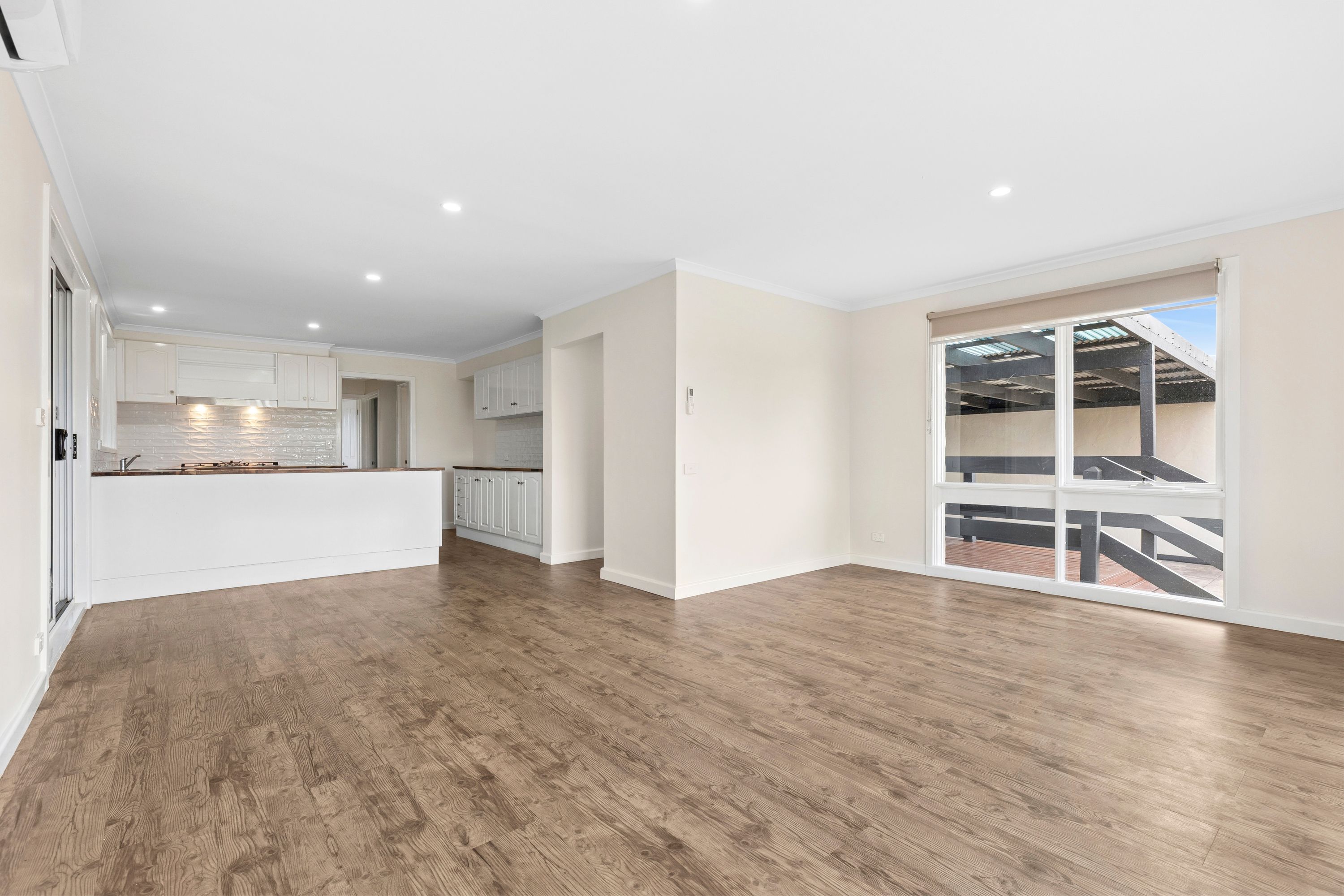 9 Patullos Road — photo 5 of 16