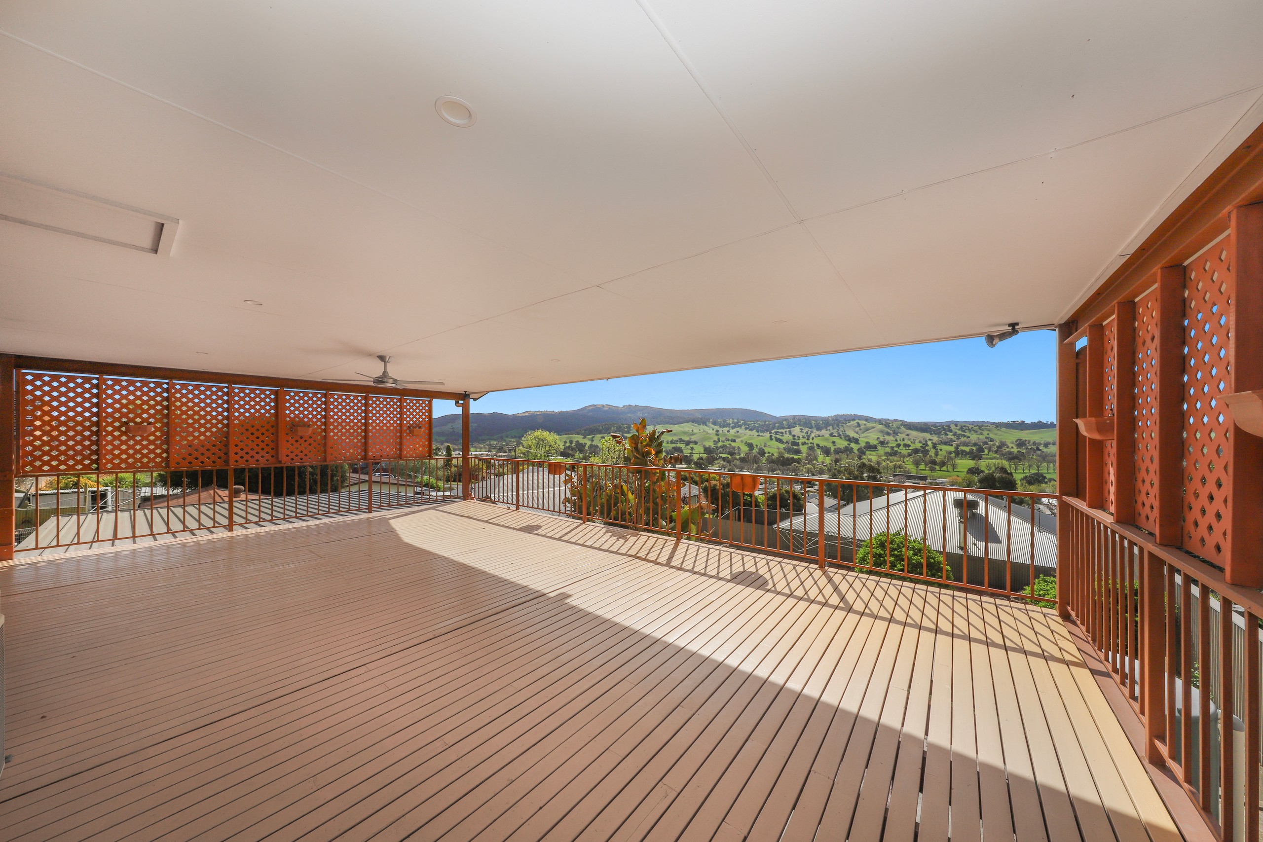 89 Carey Street, Tumut, NSW 2720