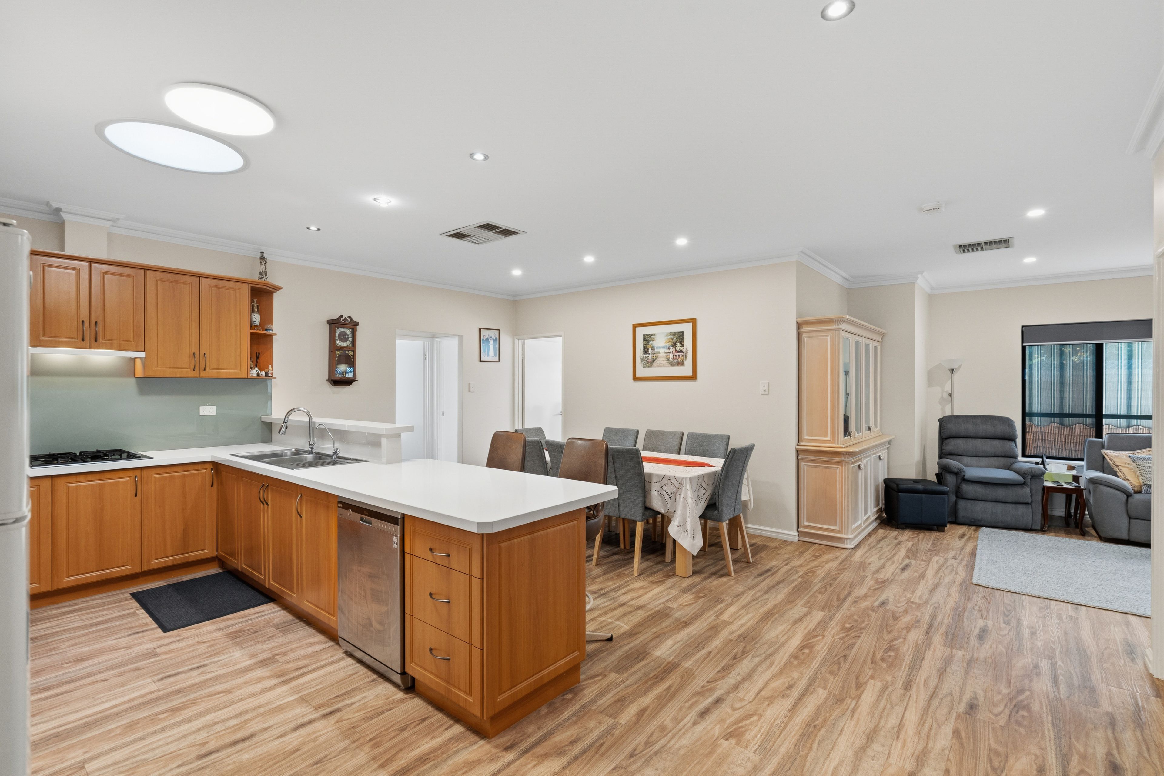 53A Fitzgerald Road — photo 6 of 30