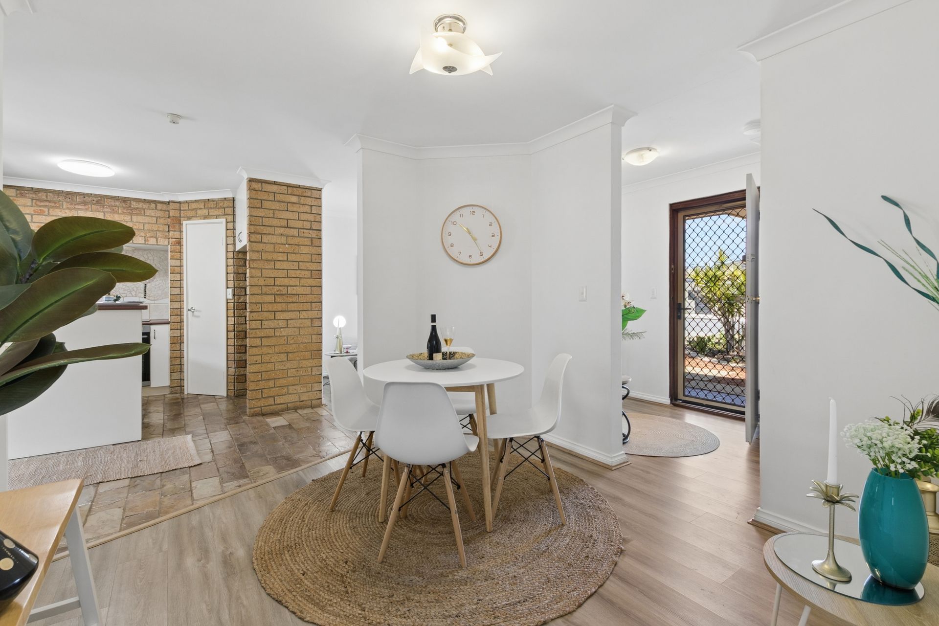 241 Belgravia Street — photo 7 of 30