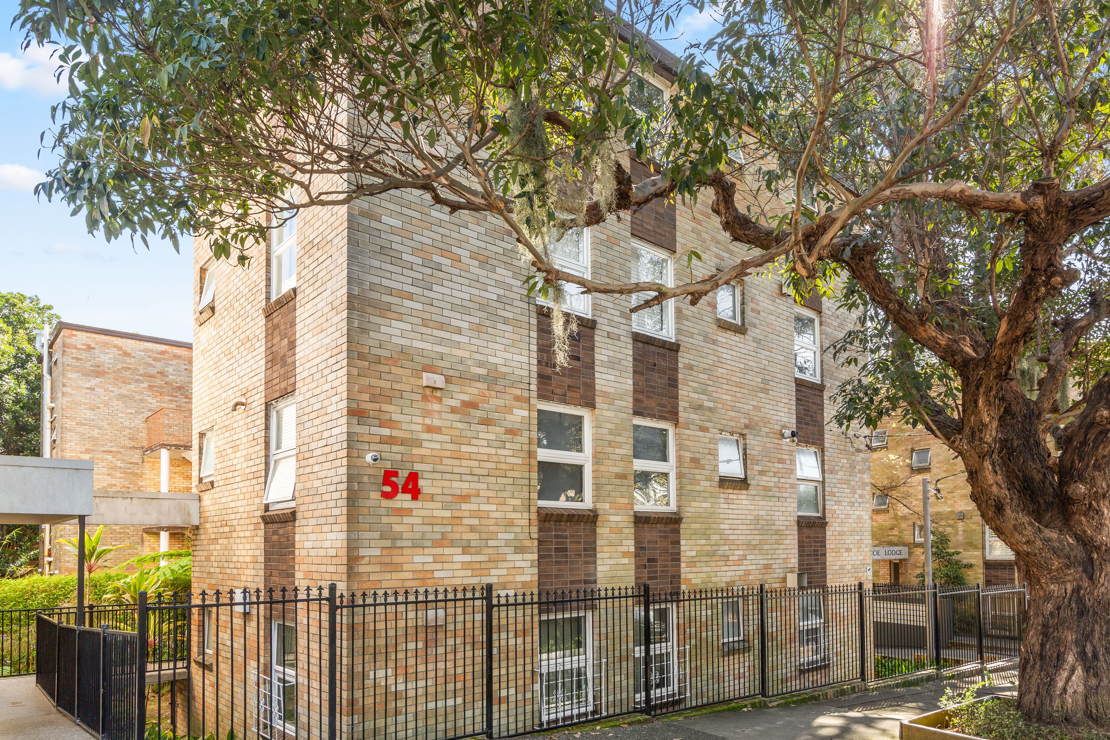 18/54 Hopewell Street — photo 5 of 5