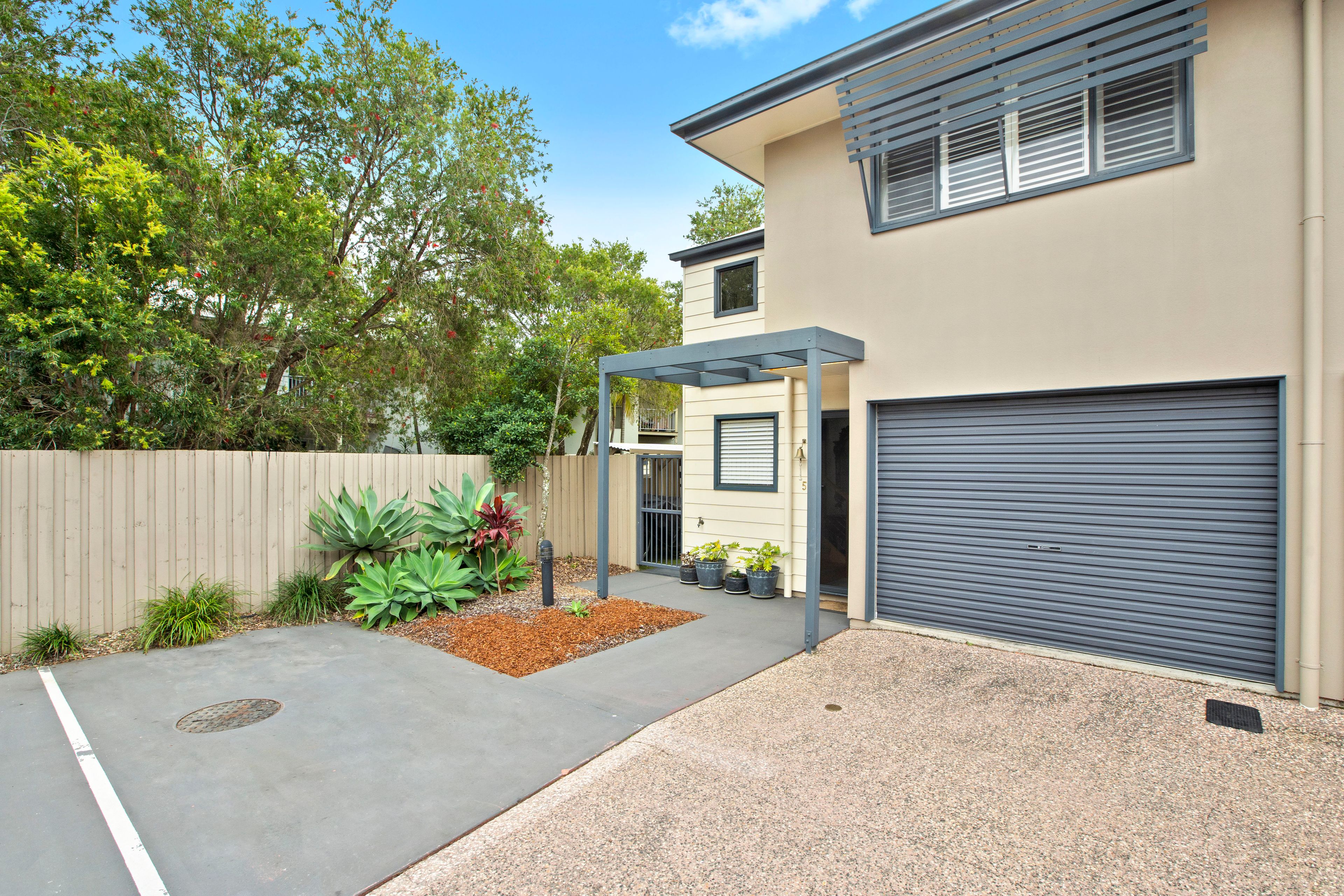 39 Dalton Drive, Maroochydore QLD 4558