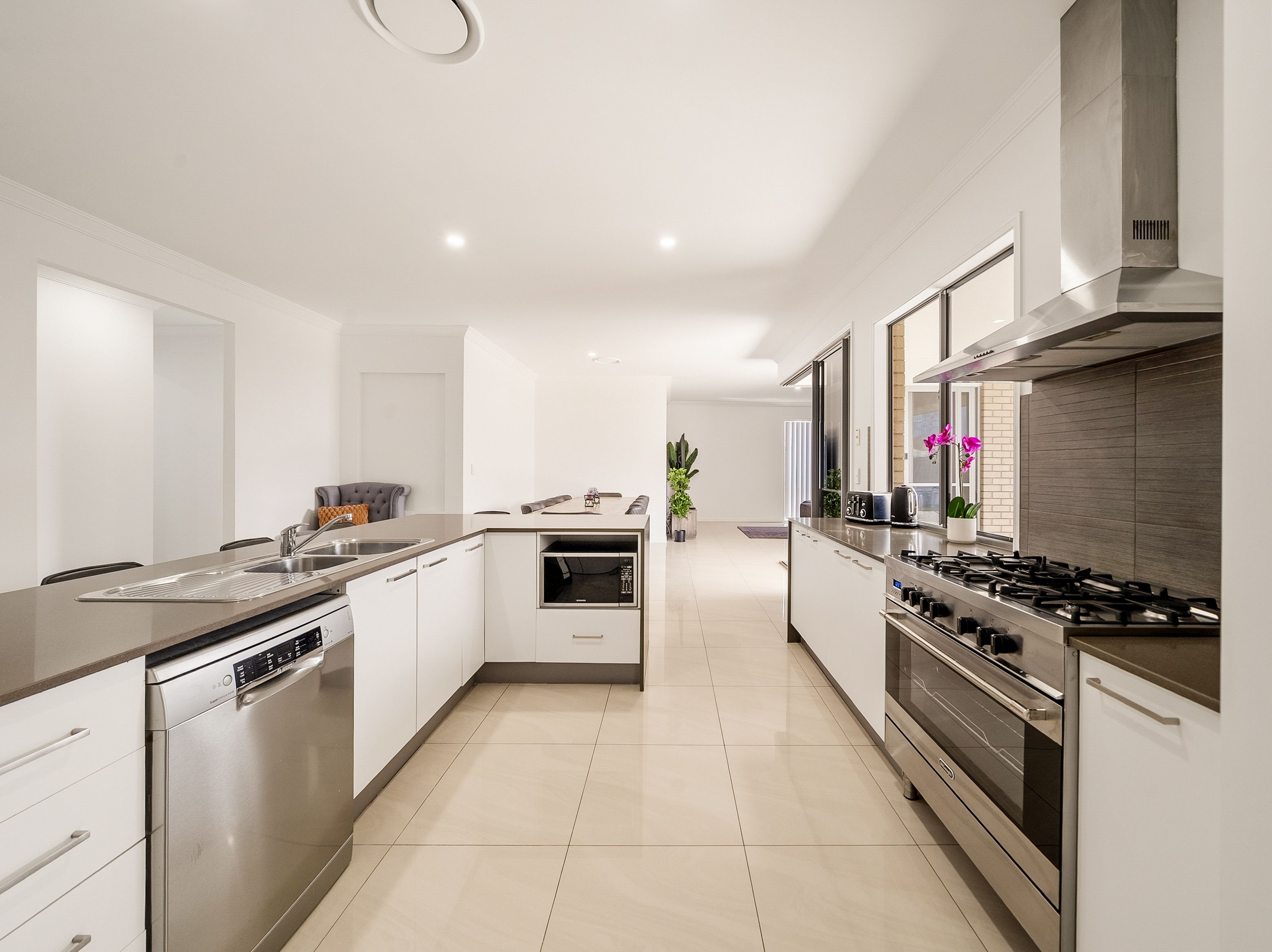 7 Mckavanagh Street — photo 6 of 30