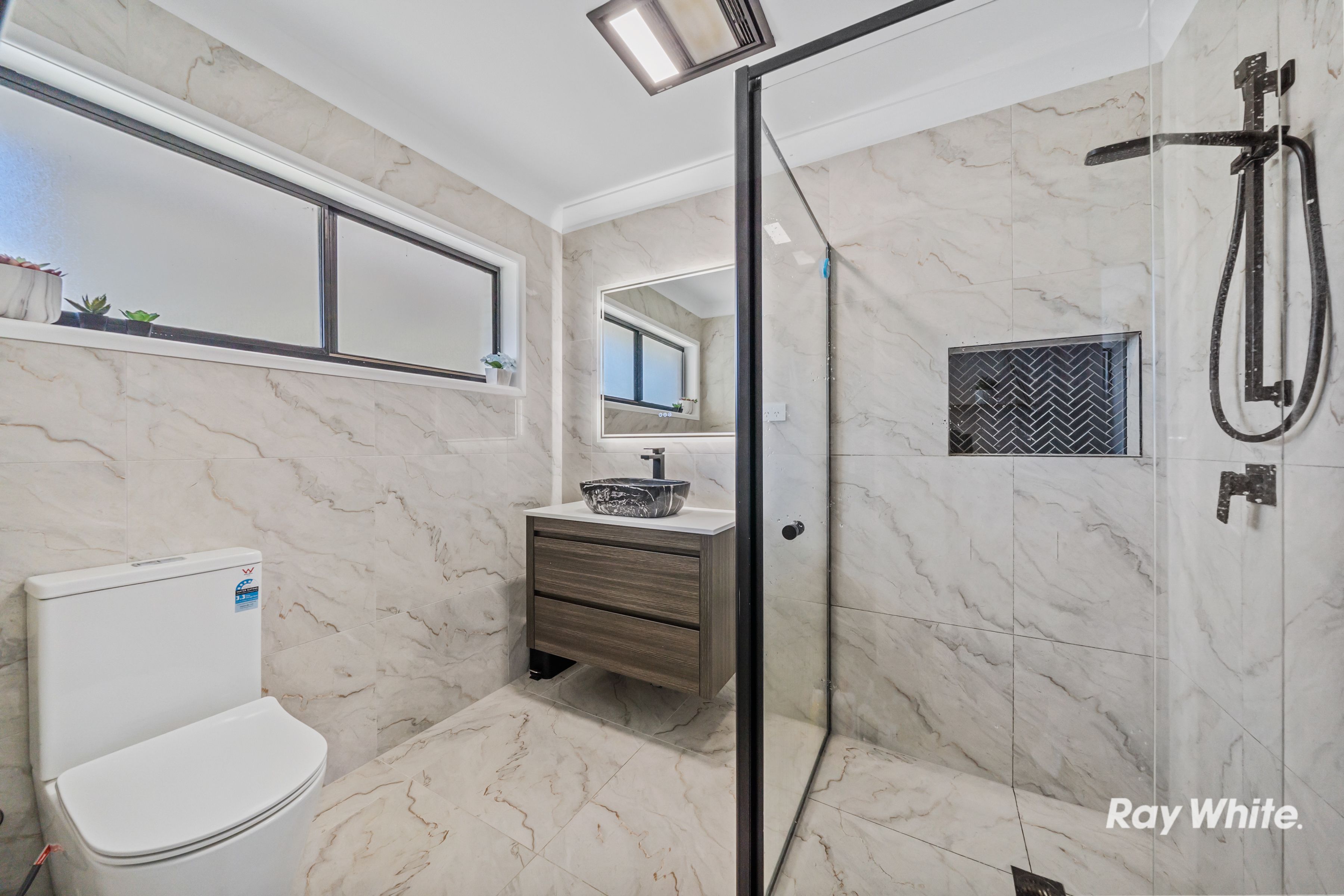 21 Westgate Avenue — photo 10 of 28
