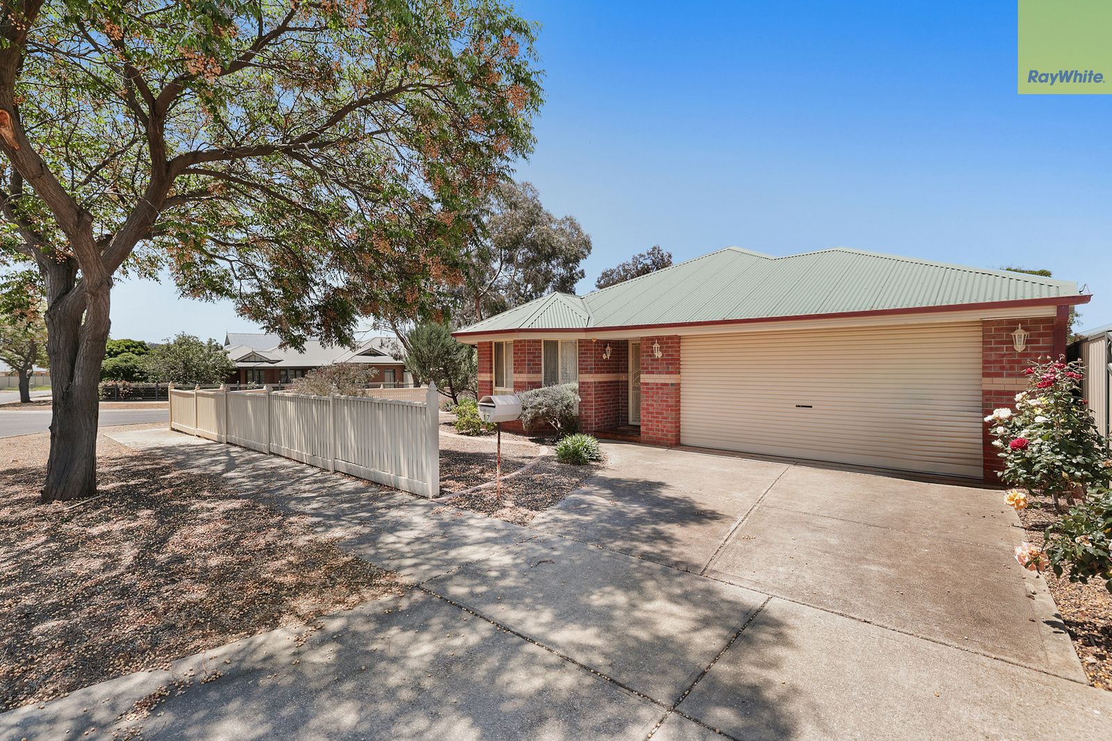 17 Grantleigh Drive , Darley VIC 3340