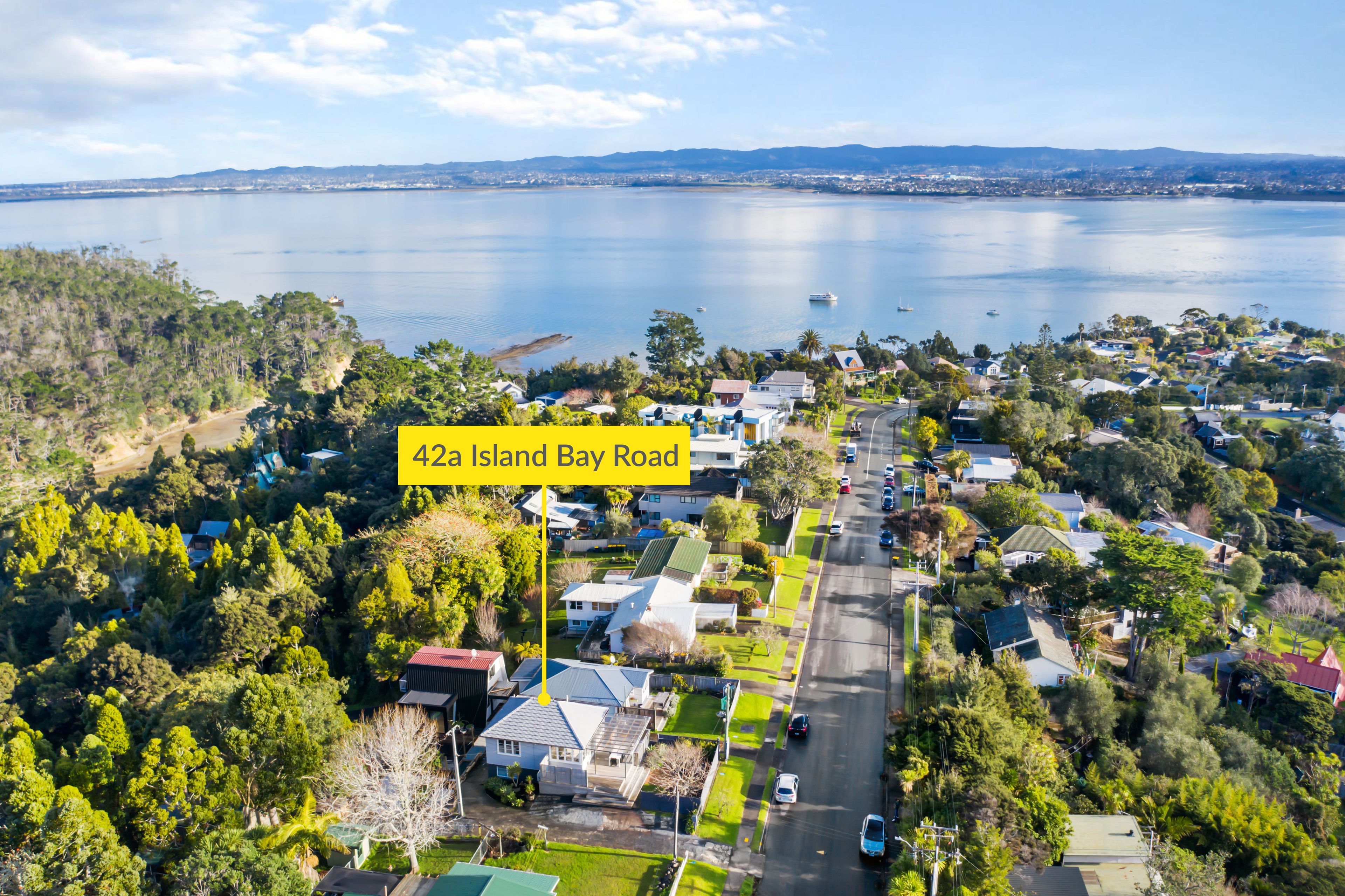 42a Island Bay Road, Beach Haven, North Shore City