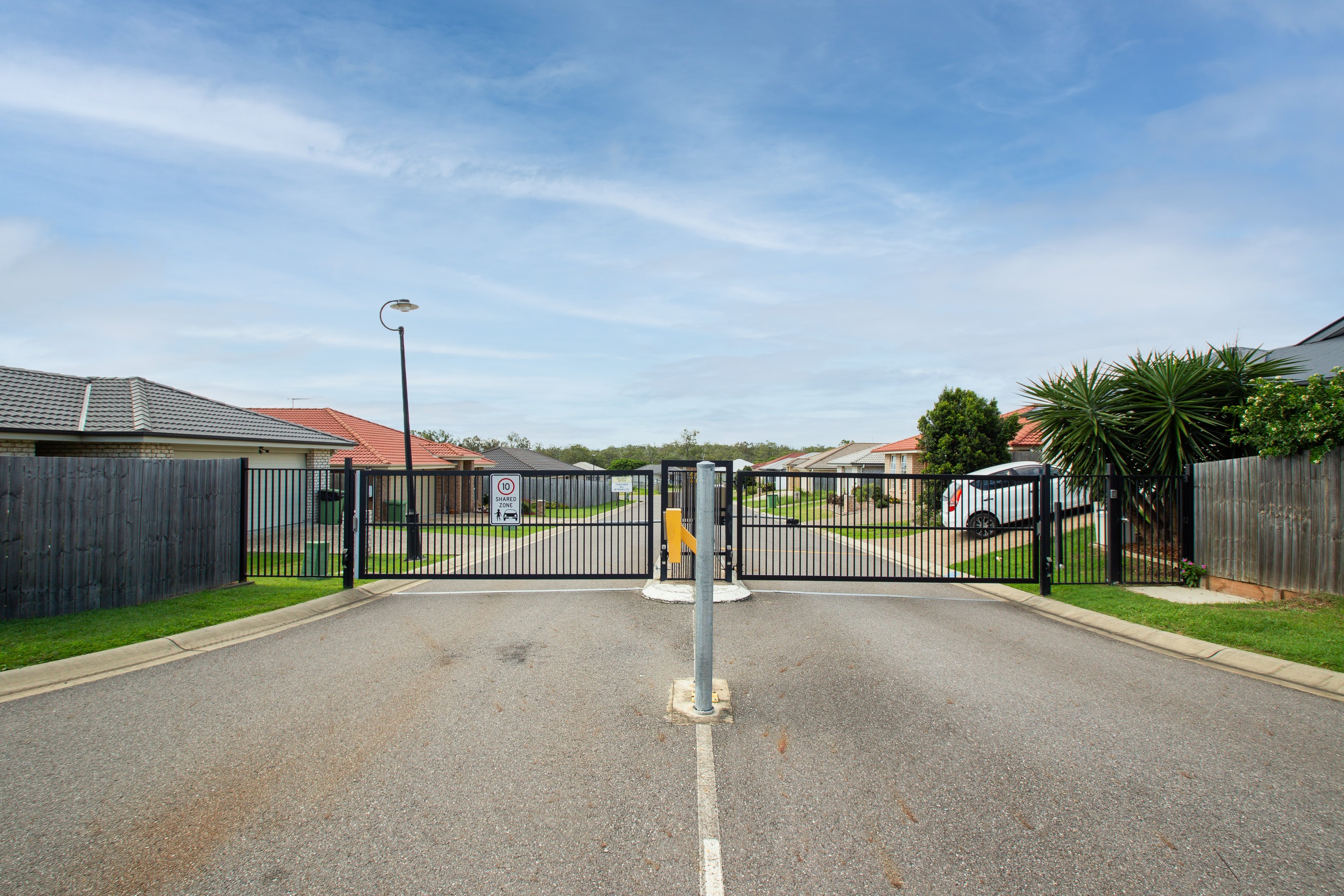 1/12 Walnut Crescent, Lowood, QLD 4311